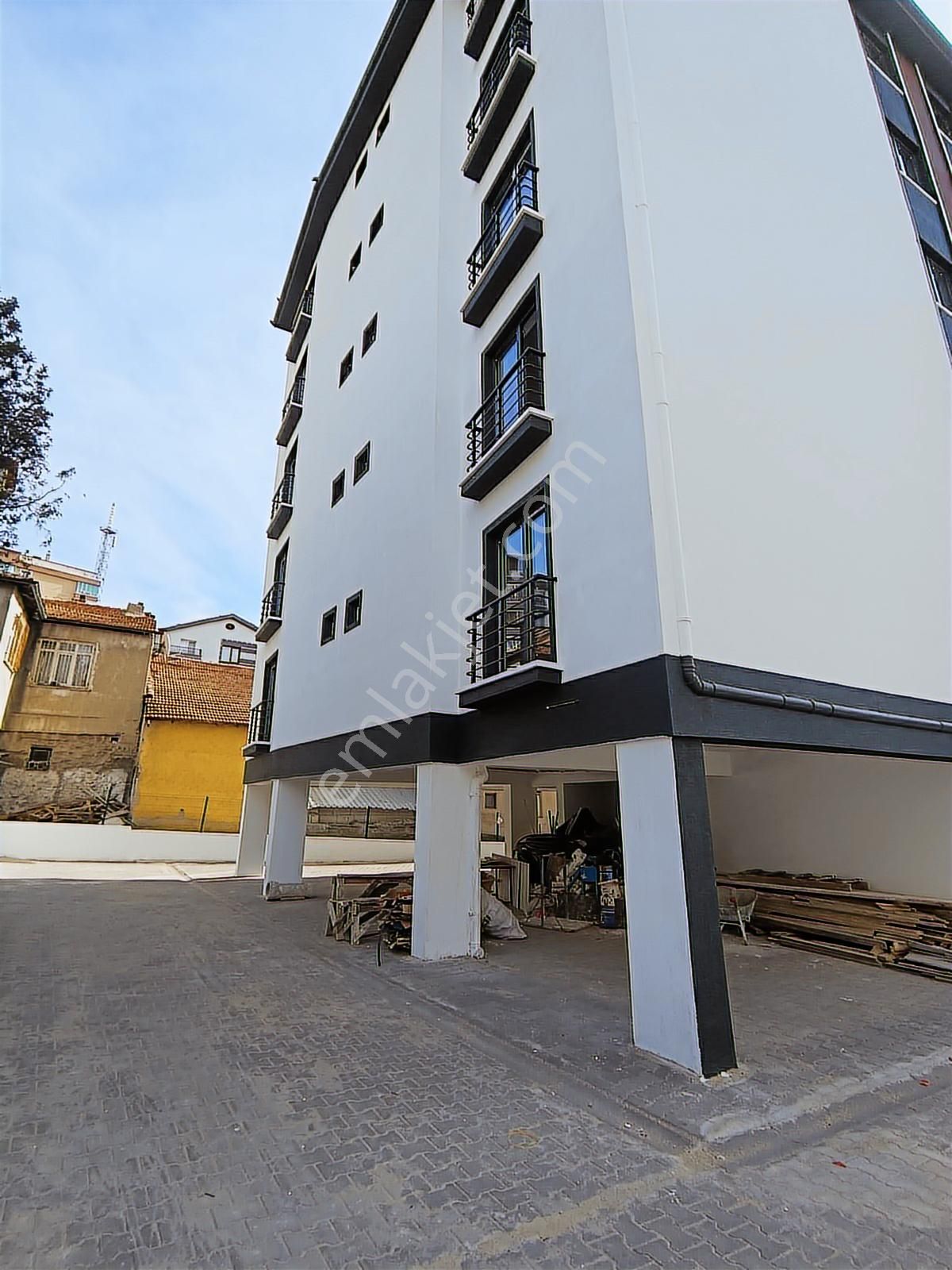 Güventepe Mahallesi'nde Ebeveyn Banyolu Sıfır 3+1 *giriş Kat* - Görsel 25