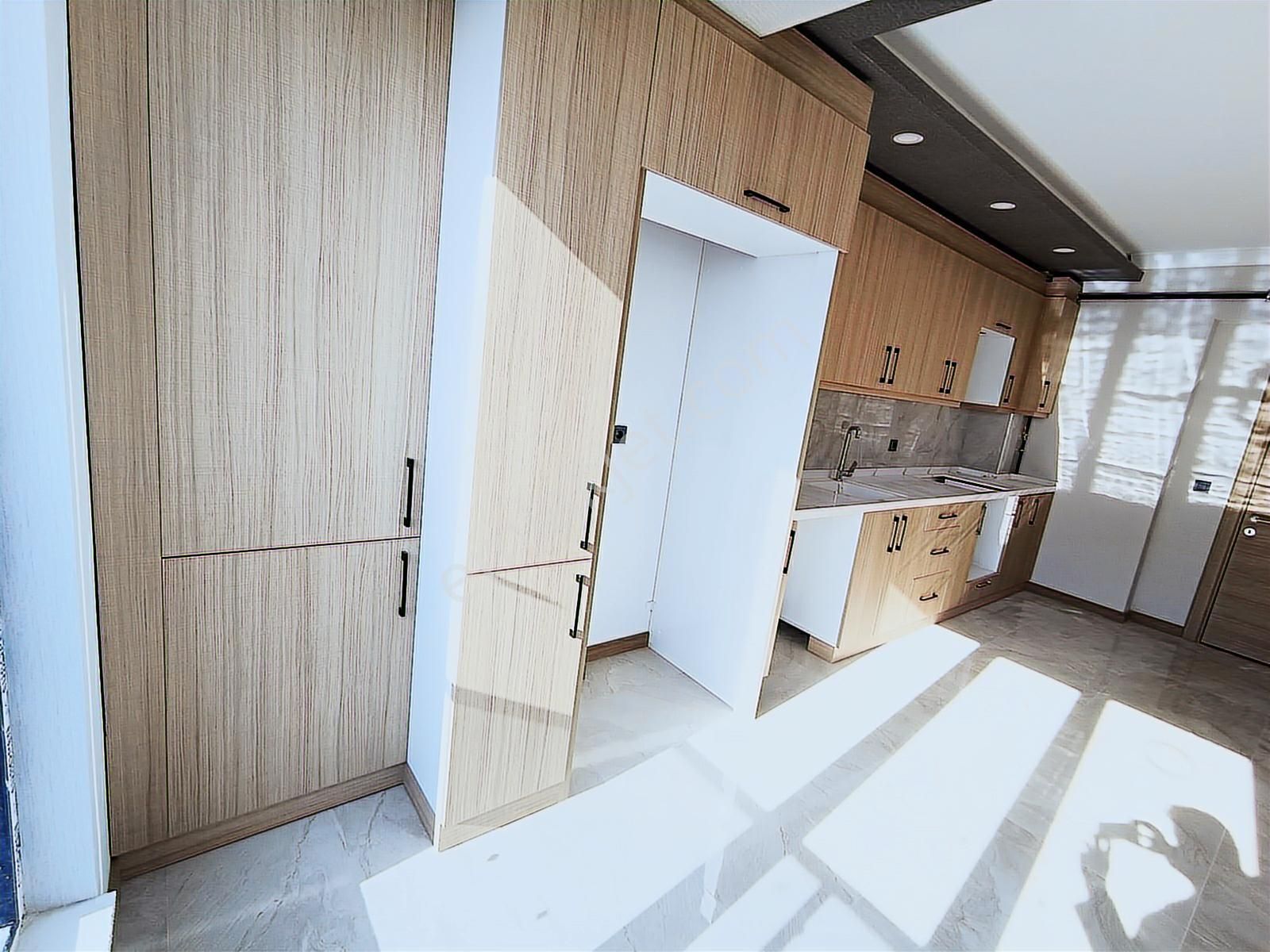 Güventepe Mahallesi'nde Ebeveyn Banyolu Sıfır 3+1 *giriş Kat* - Görsel 23