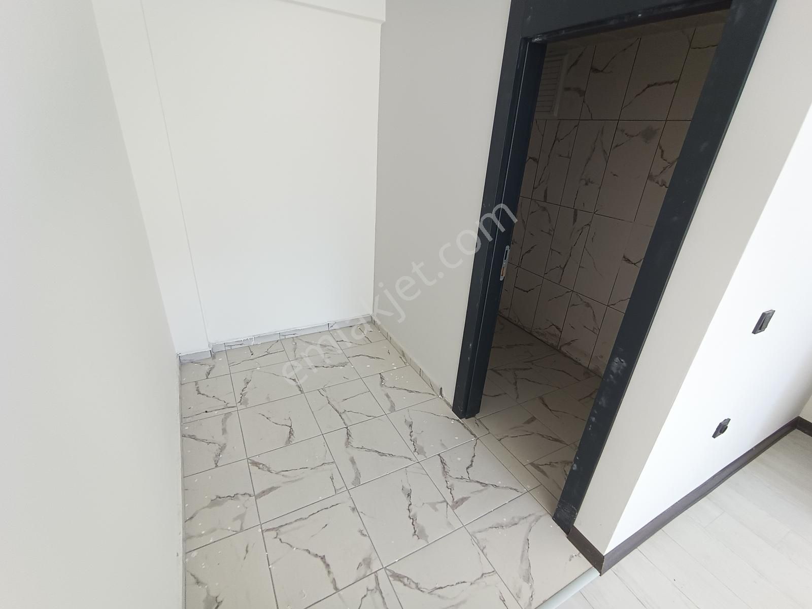 Çiğdemtepede Yapılı & Masrafsız Manzaralı Sıfır 3+1 Site Dairesi - Görsel 5