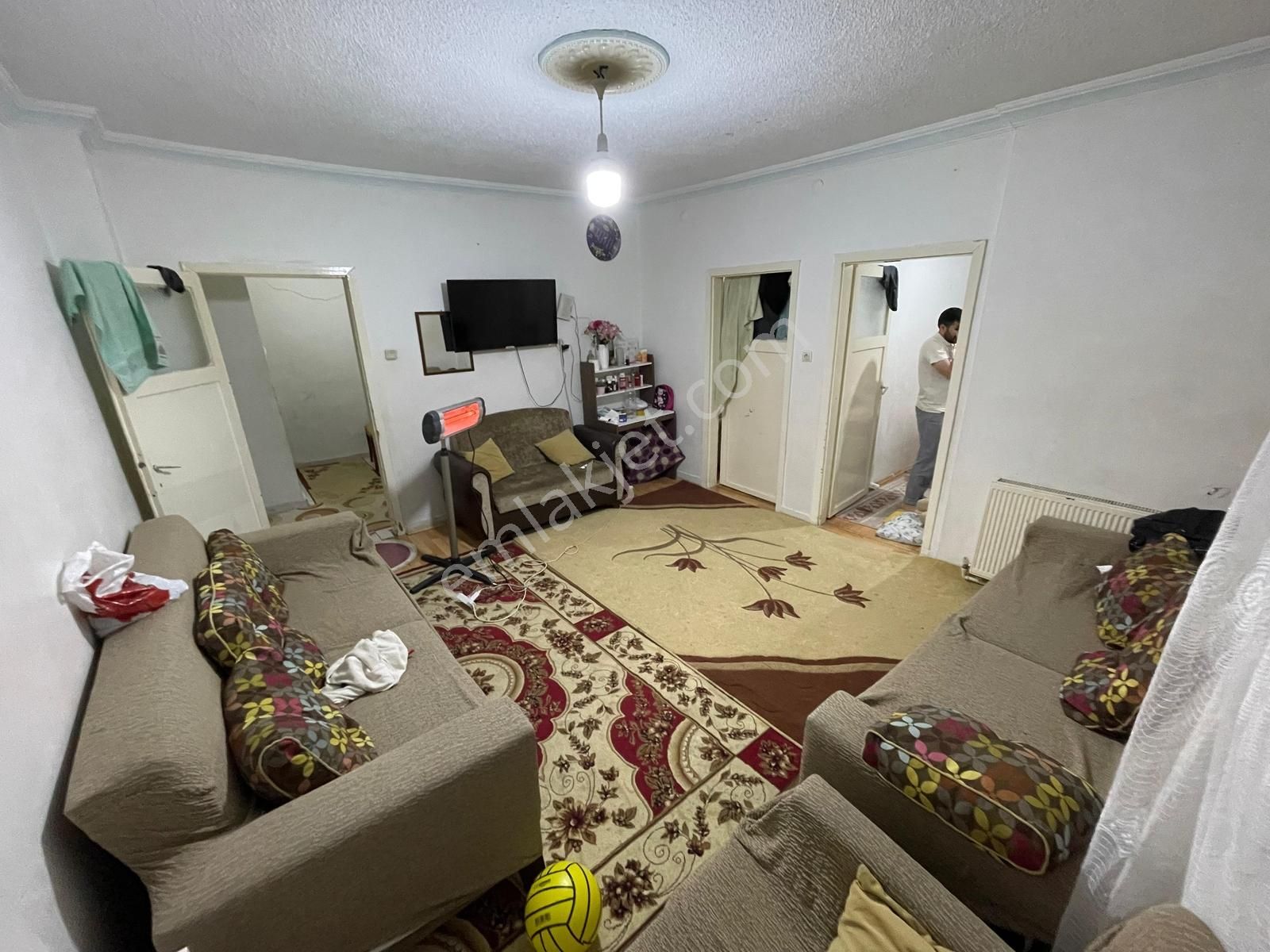 Karşıyaka'da Bu Fiyata Kaçırılmaz Fırsat Ara Katta 3+1 Satılık - Görsel 25