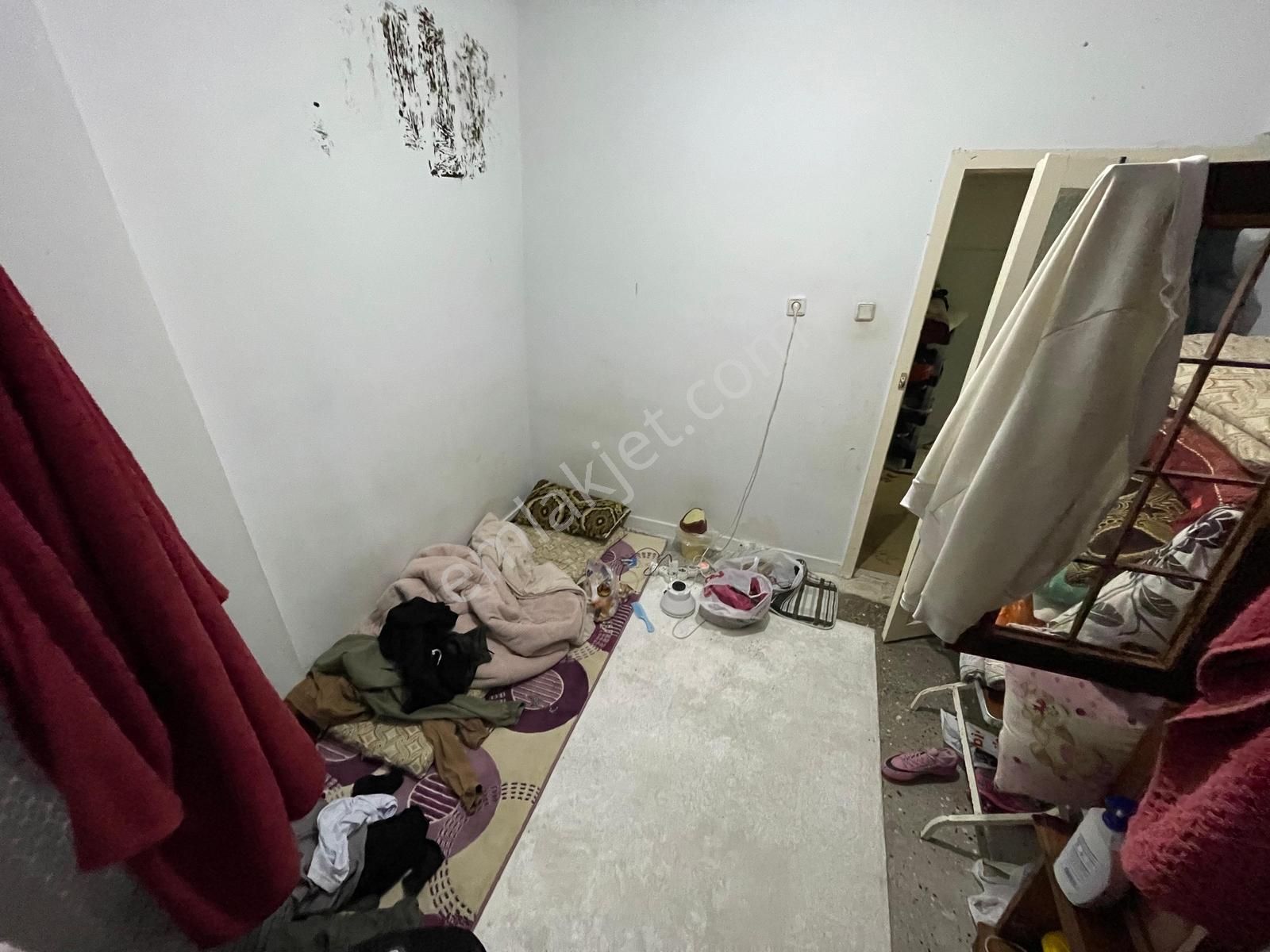 Karşıyaka'da Bu Fiyata Kaçırılmaz Fırsat Ara Katta 3+1 Satılık - Görsel 27