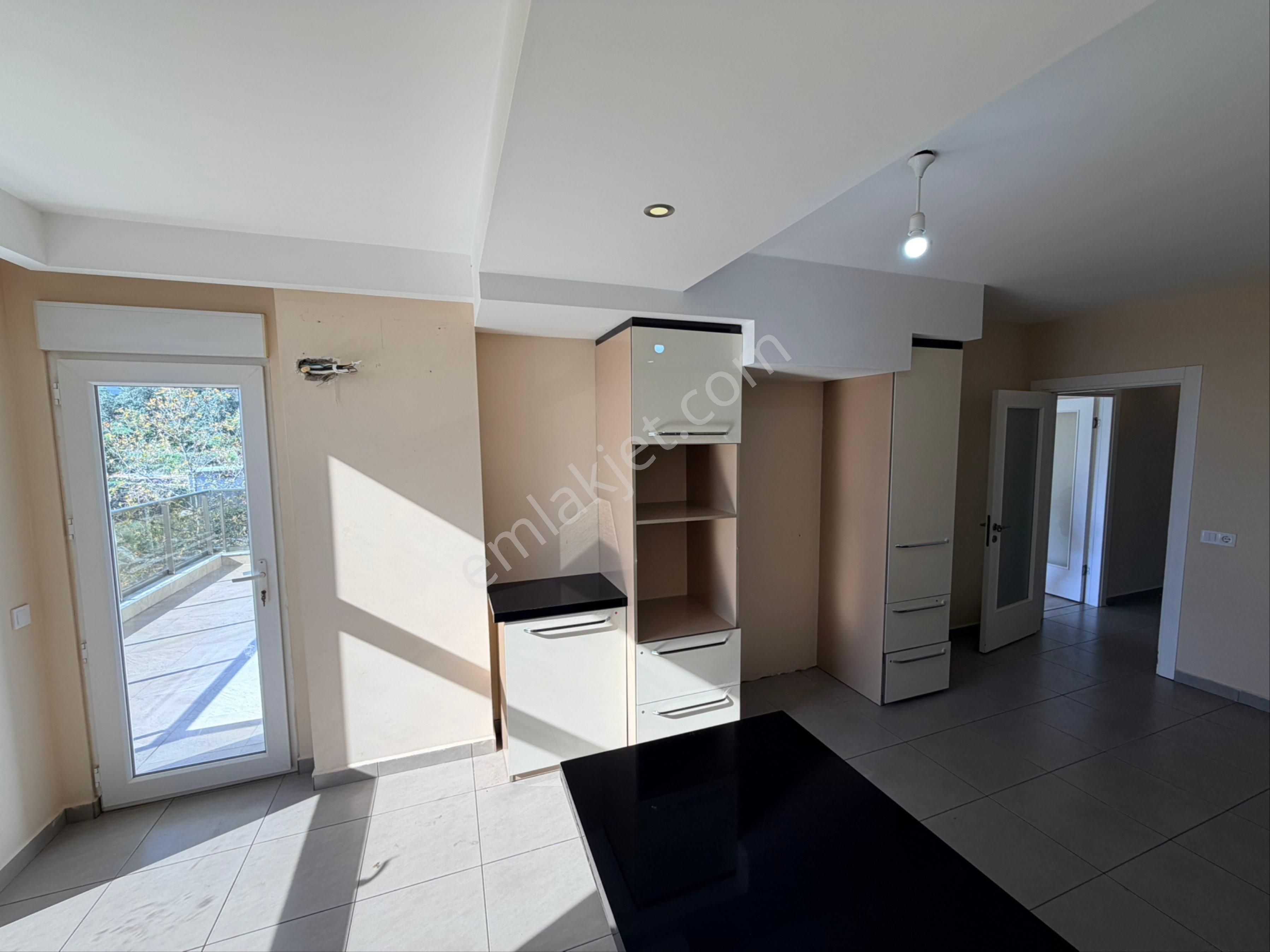 Emlakparktan Çıplaklı Mahallesi Site İçi Kiralık 3+1 Daire - Görsel 14