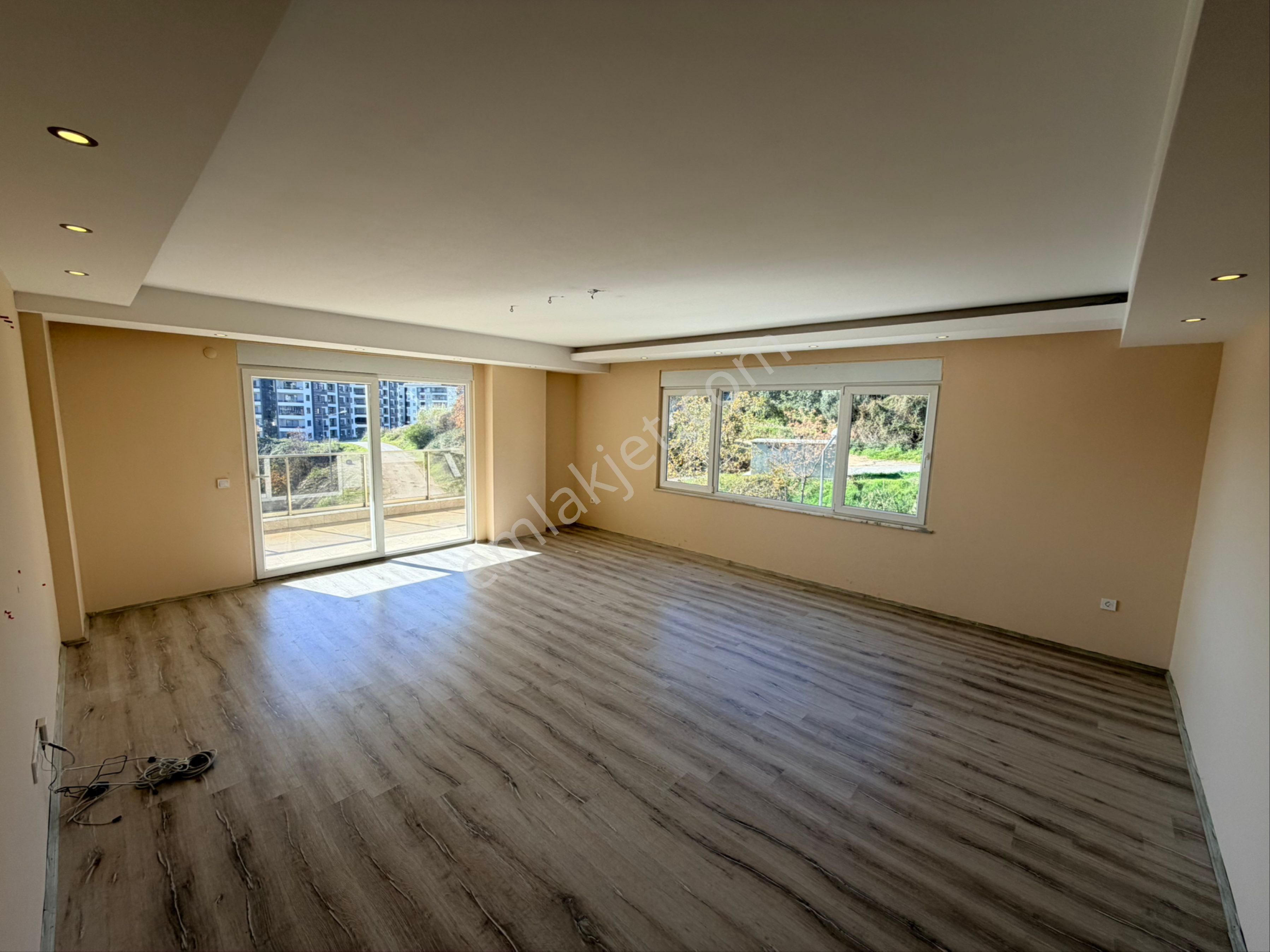 Emlakparktan Çıplaklı Mahallesi Site İçi Kiralık 3+1 Daire - Görsel 12