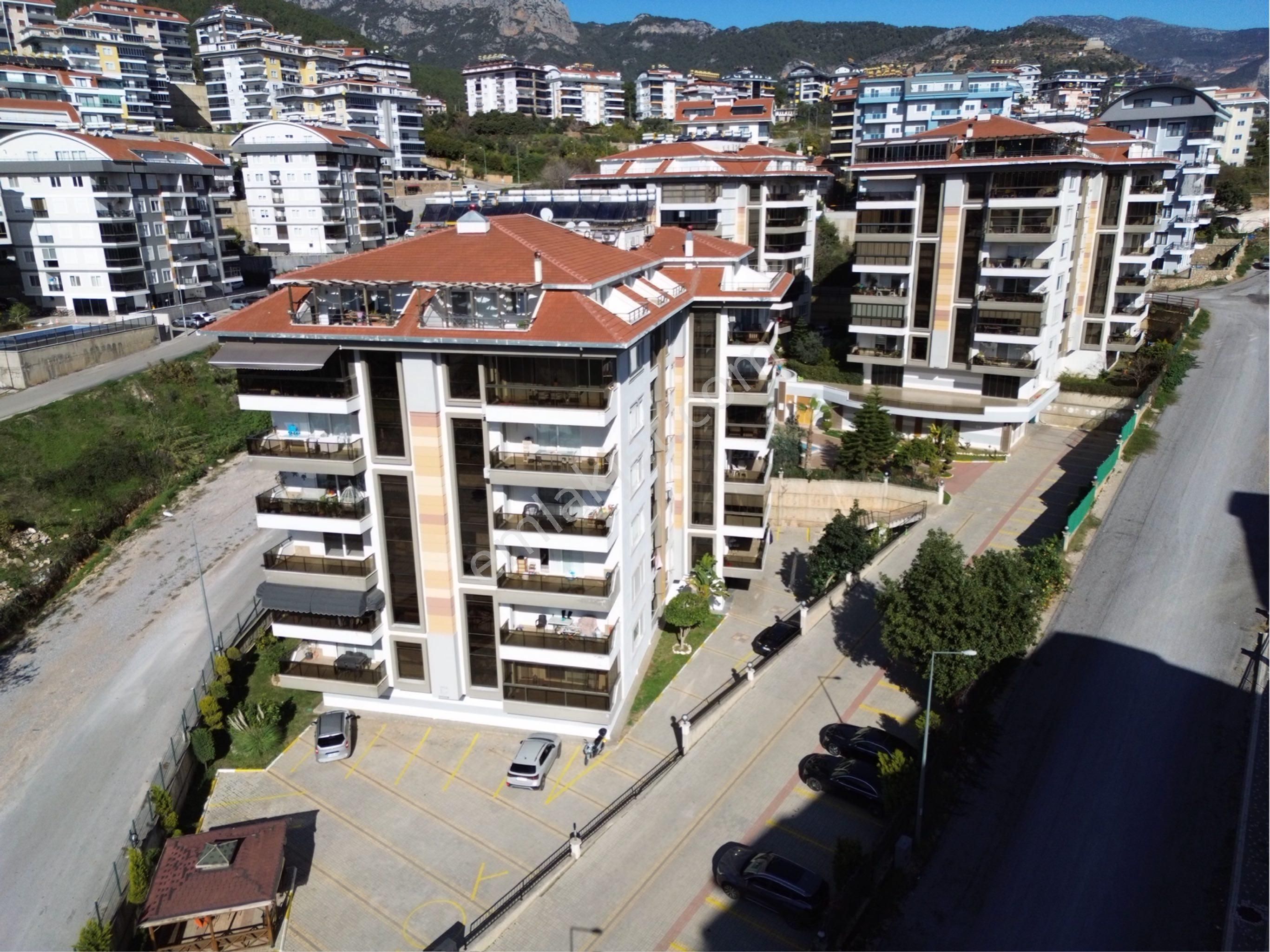 Emlakparktan Çıplaklı Mahallesi Site İçi Kiralık 3+1 Daire