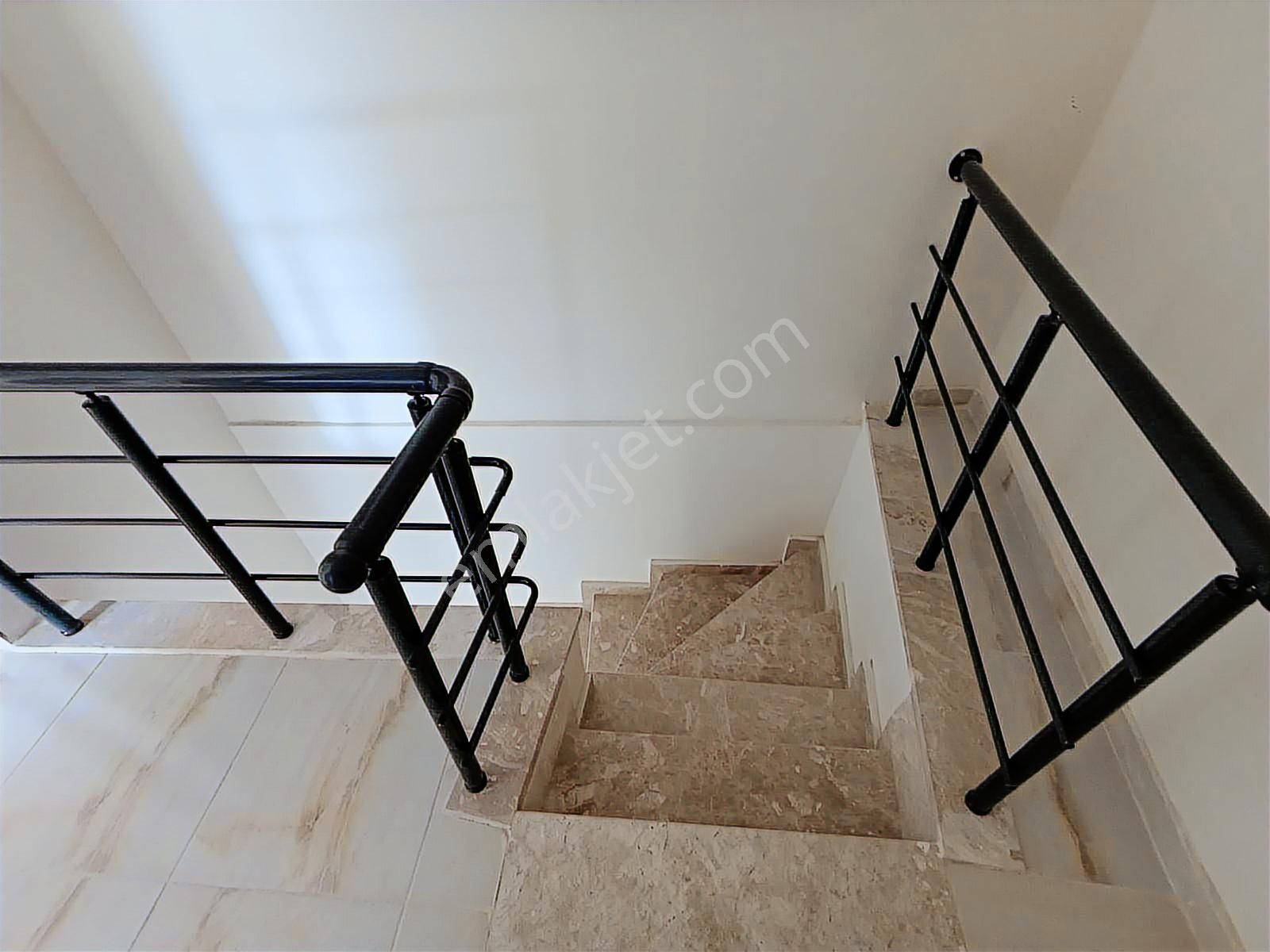 Acil Satılık 4+1 Üst Dubleks Daire - Görsel 8