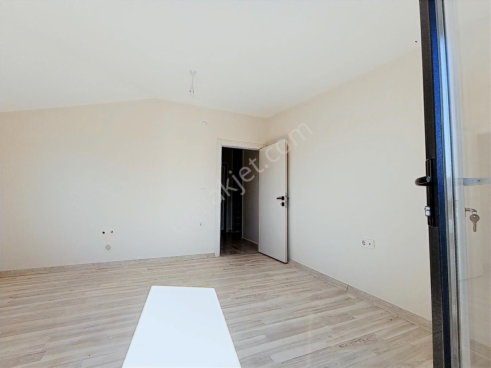 Acil Satılık 4+1 Üst Dubleks Daire - Görsel 6