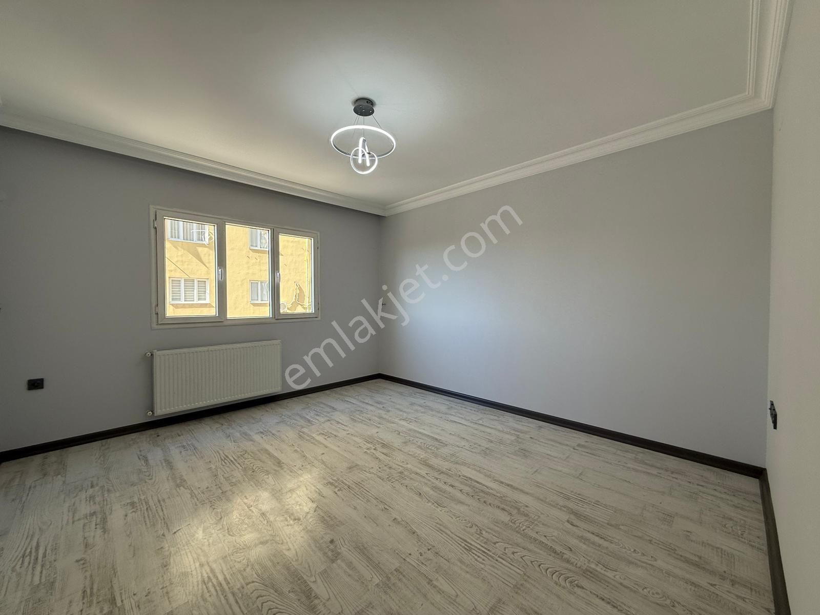 T.özal Blv Üzeri 4+1 K.mutfak Ç.banyo G.odalı Geniş Lüx Daire - Görsel 8