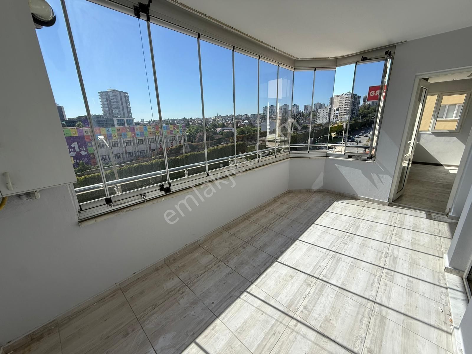 T.özal Blv Üzeri 4+1 K.mutfak Ç.banyo G.odalı Geniş Lüx Daire - Görsel 17