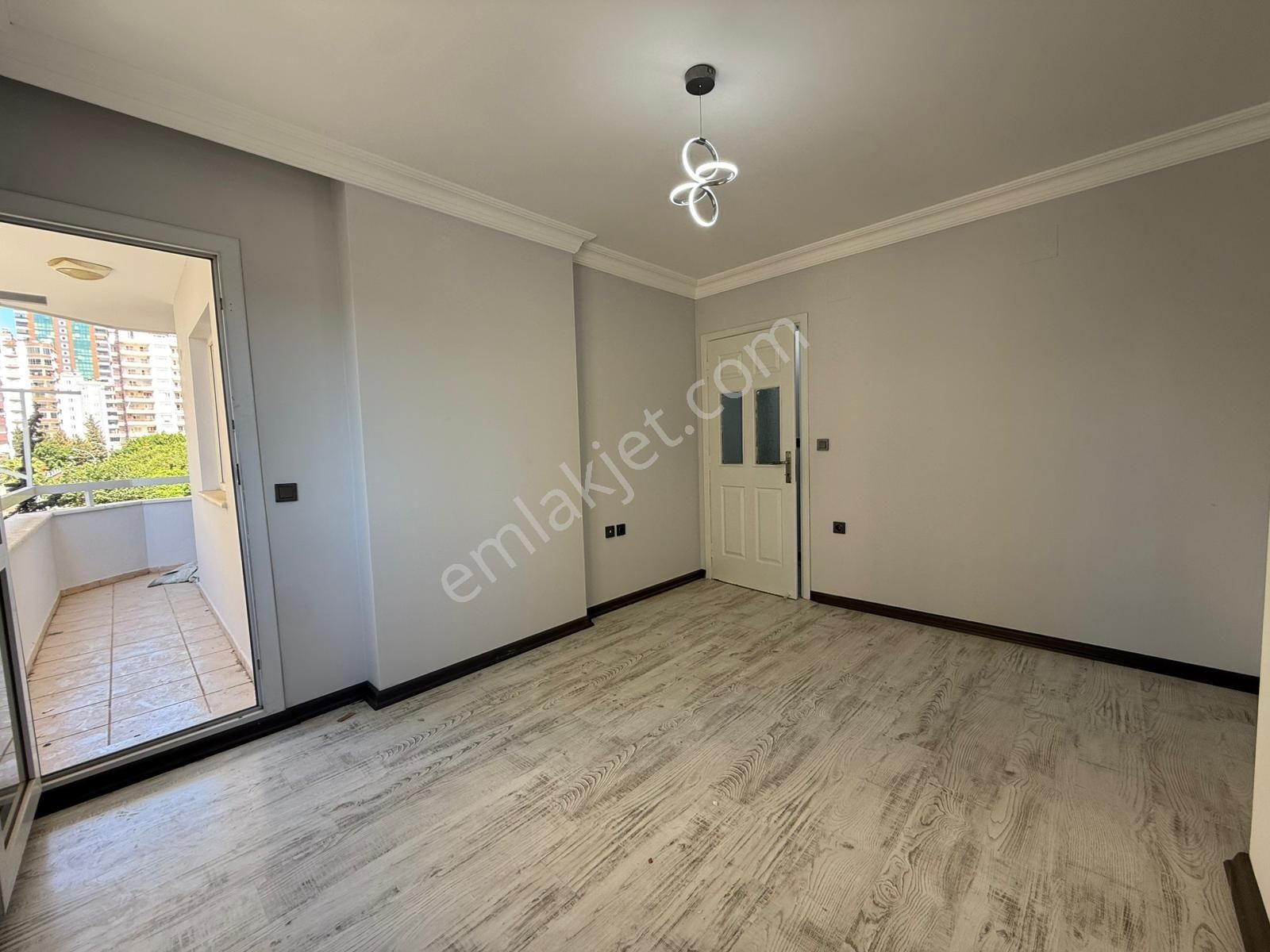 T.özal Blv Üzeri 4+1 K.mutfak Ç.banyo G.odalı Geniş Lüx Daire - Görsel 5