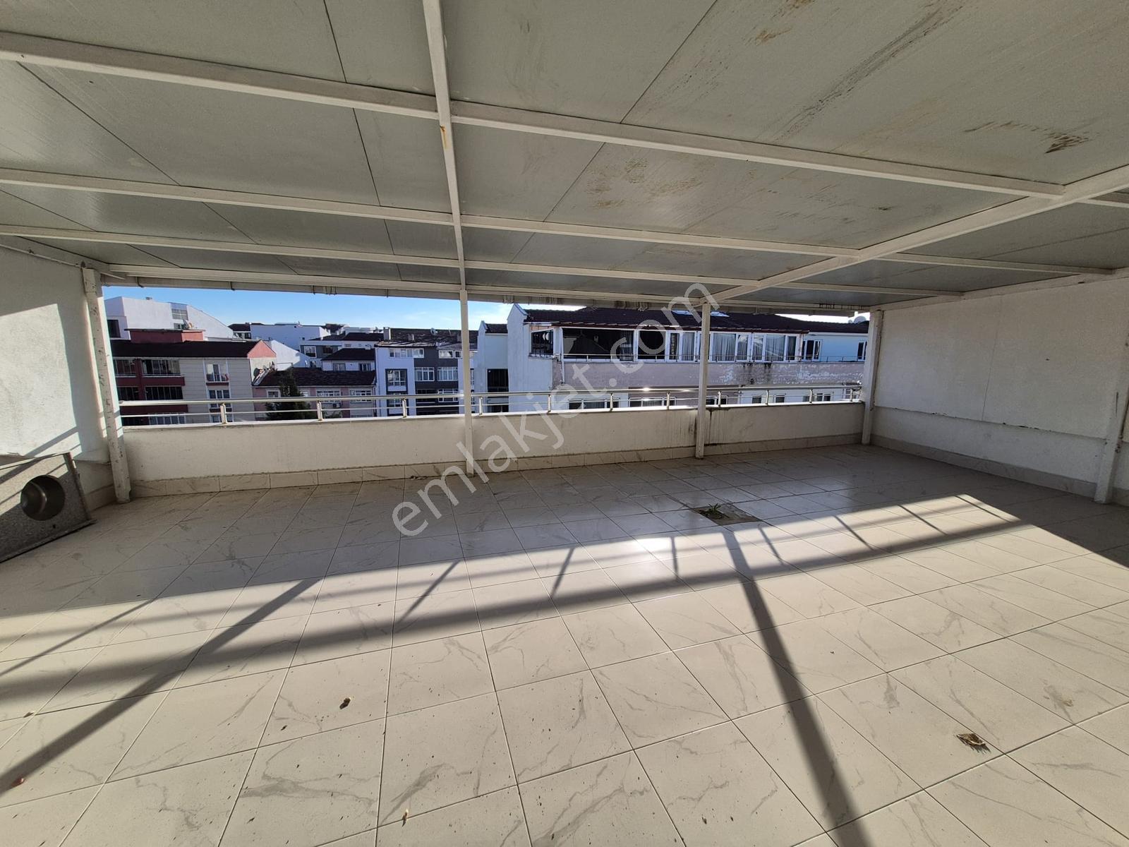 Bulvar Emlak'tan Kiralık Merkezi Konumda 5+1 Dubleks Daire - Görsel 2