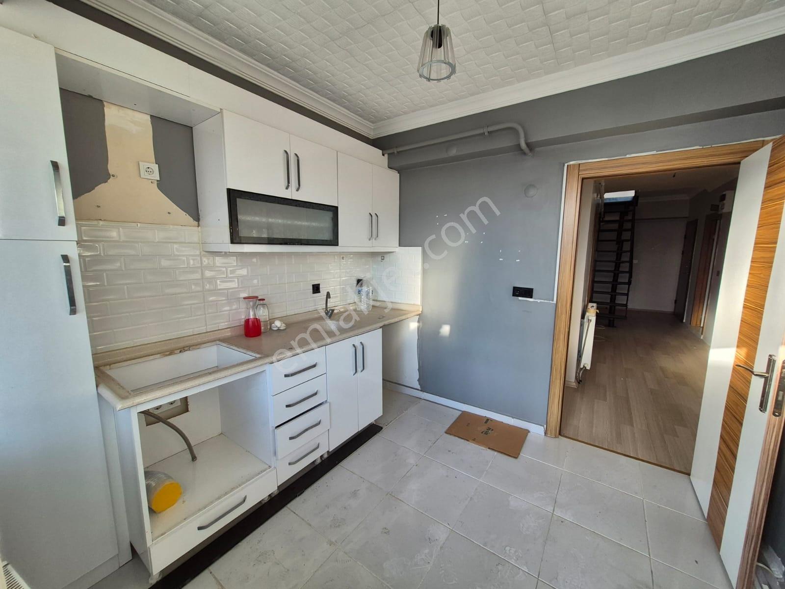 Bulvar Emlak'tan Kiralık Merkezi Konumda 5+1 Dubleks Daire - Görsel 16