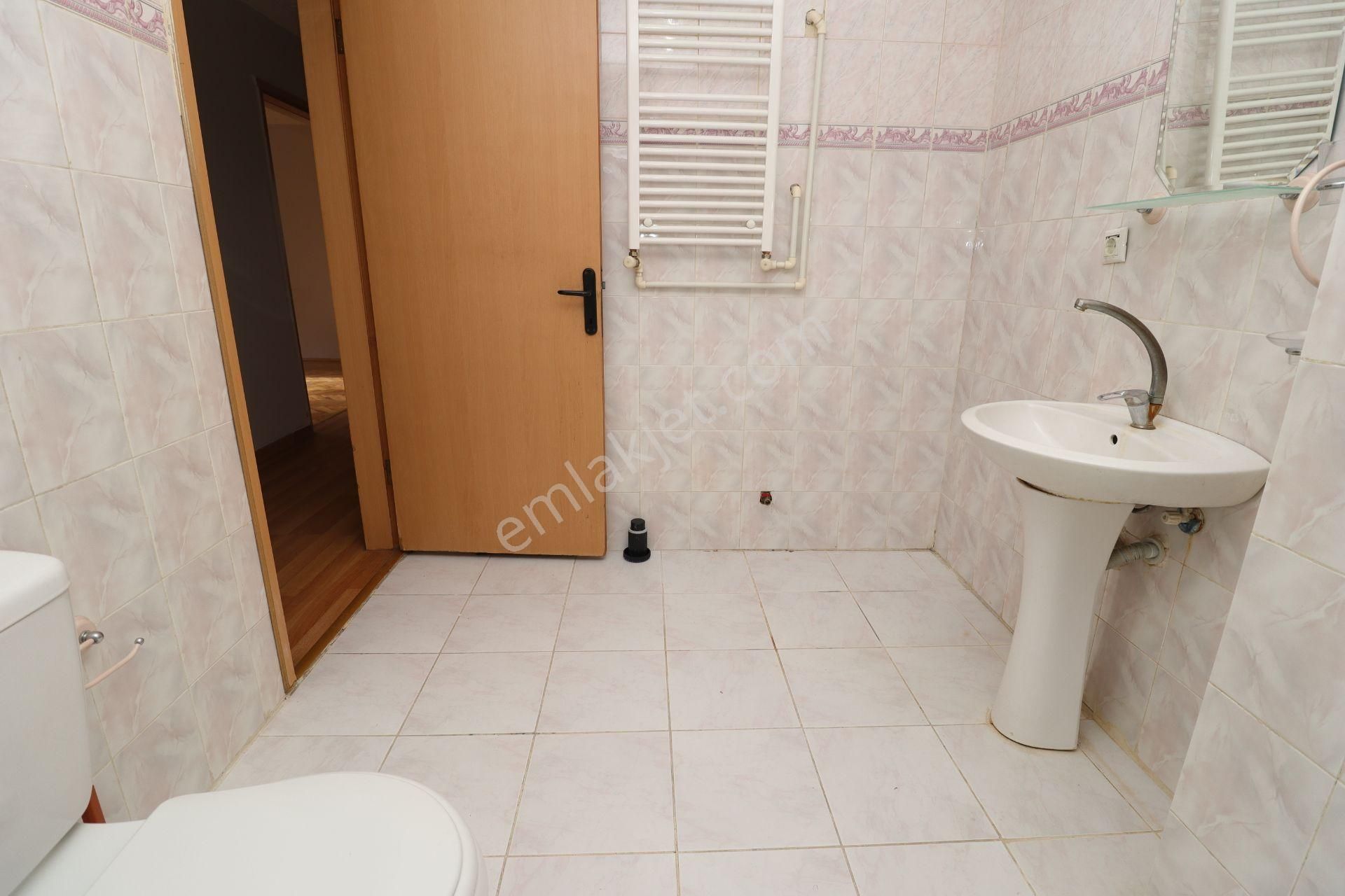 Akif'ten Topçu'da 3+1 Ebeveyn Banyolu 14. Cadde Yanı Site İçi Satılık Daire - Görsel 14