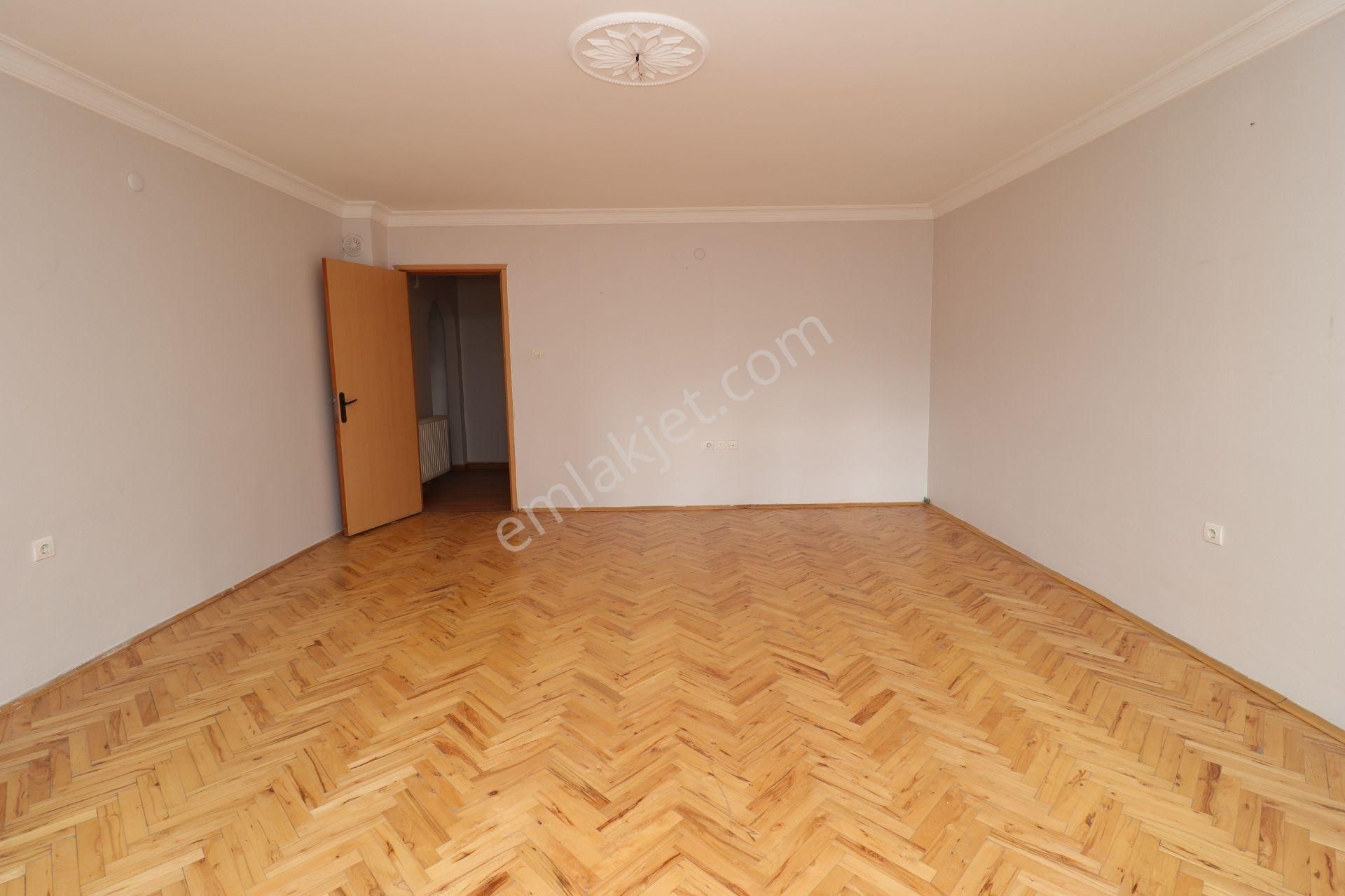 Akif'ten Topçu'da 3+1 Ebeveyn Banyolu 14. Cadde Yanı Site İçi Satılık Daire - Görsel 3