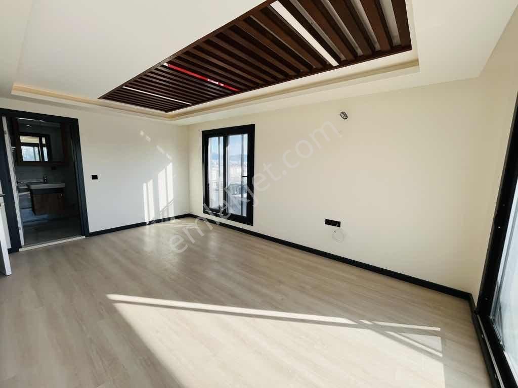 Didimde Denize 200 Metre Mesafede Satılık 5+2 Jakuzili Villa - Görsel 16