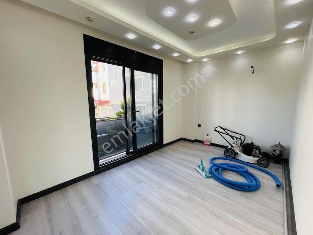 Didimde Denize 200 Metre Mesafede Satılık 5+2 Jakuzili Villa - Görsel 7