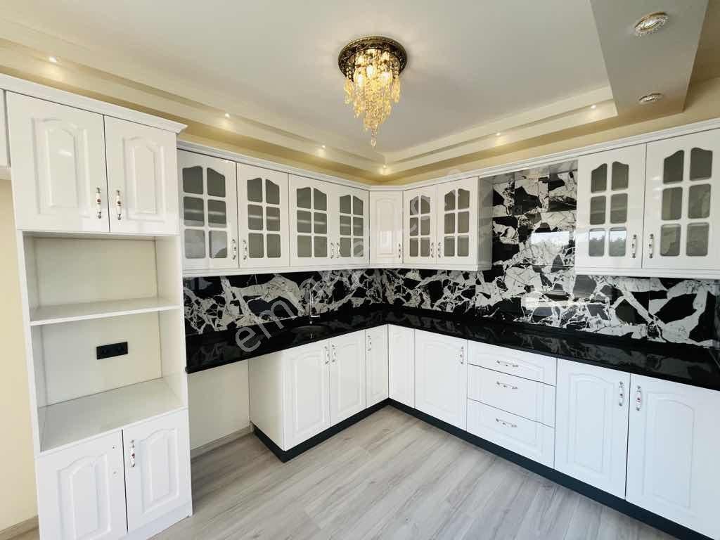 Didimde Denize 200 Metre Mesafede Satılık 5+2 Jakuzili Villa - Görsel 26