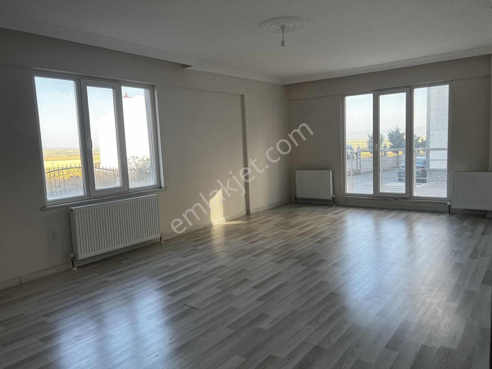 Karaca Towers Sitesinde Satılık Havuzlu Daire - Görsel 5