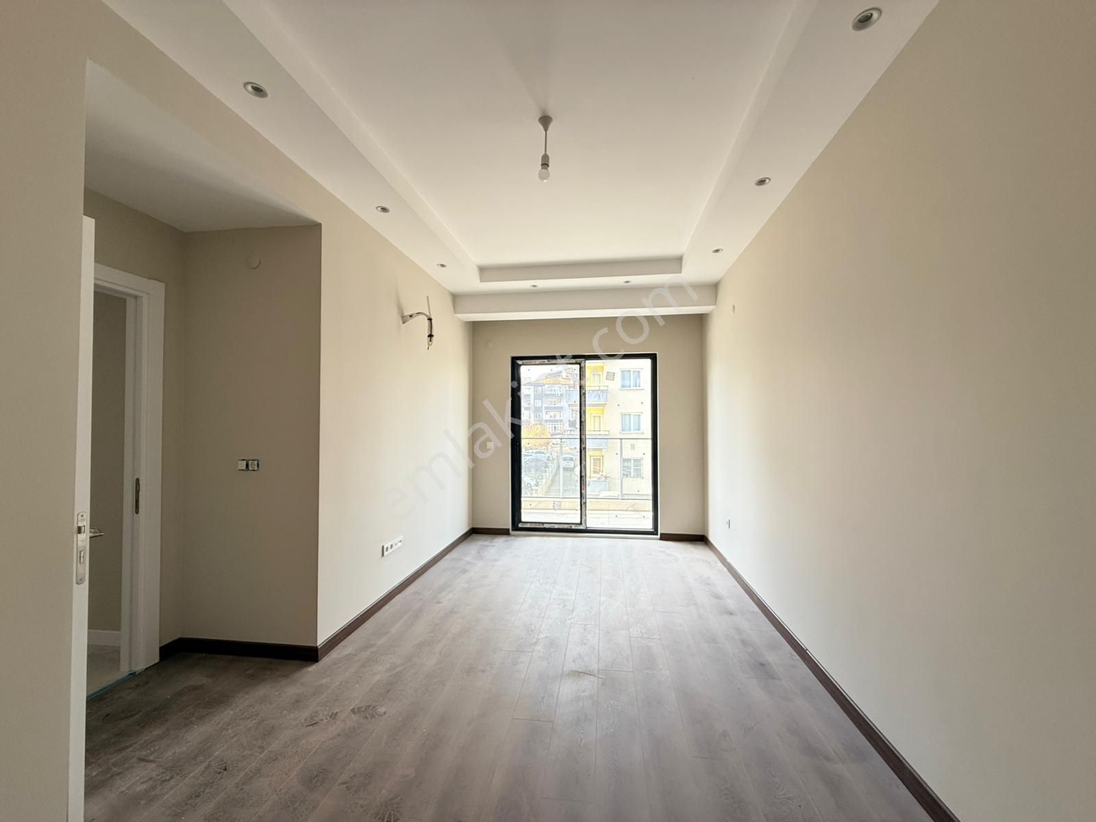 Cb King'den Plevne Mah. Savaştepe Caddesi 2+1 Kiralık Ofis - Görsel 3