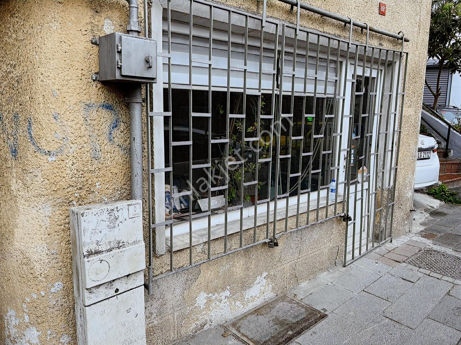 Fatih Satılık Komple Bina 4 Katlı Full Teras Deniz Manzaralı - Görsel 17