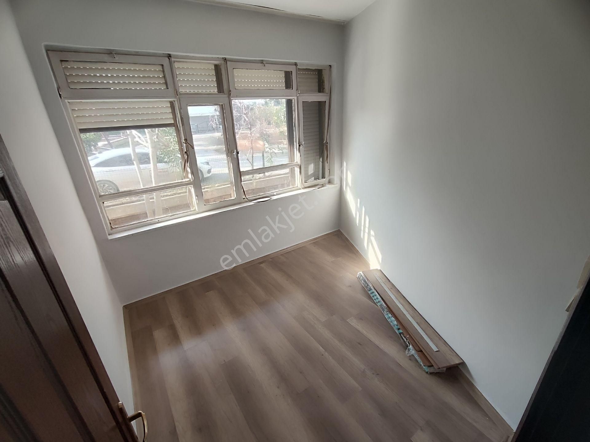 Kardeşten Altınoluk'ta Denize 30 Adım Geniş Bahçe Kullanımlı 2+1 Daire - Görsel 18