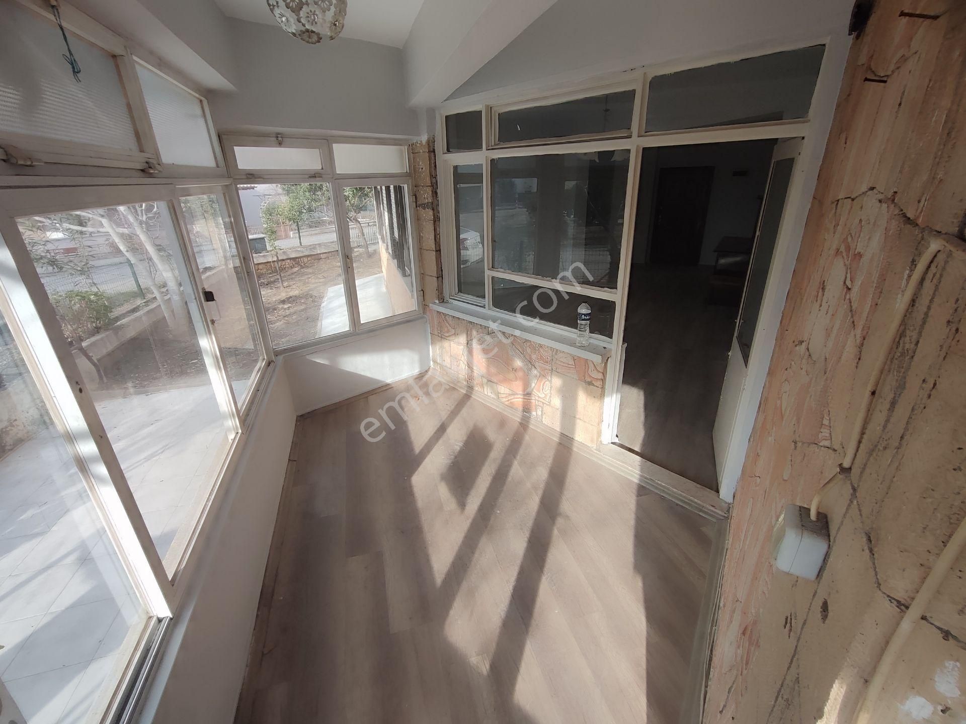 Kardeşten Altınoluk'ta Denize 30 Adım Geniş Bahçe Kullanımlı 2+1 Daire - Görsel 8