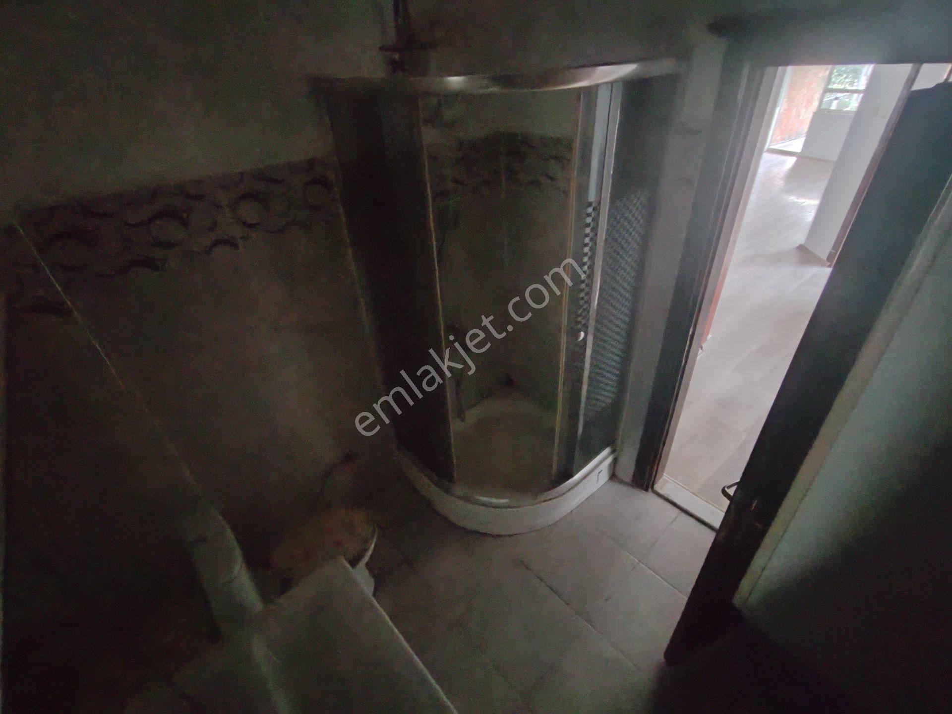 Kardeşten Altınoluk'ta Denize 30 Adım Geniş Bahçe Kullanımlı 2+1 Daire - Görsel 28