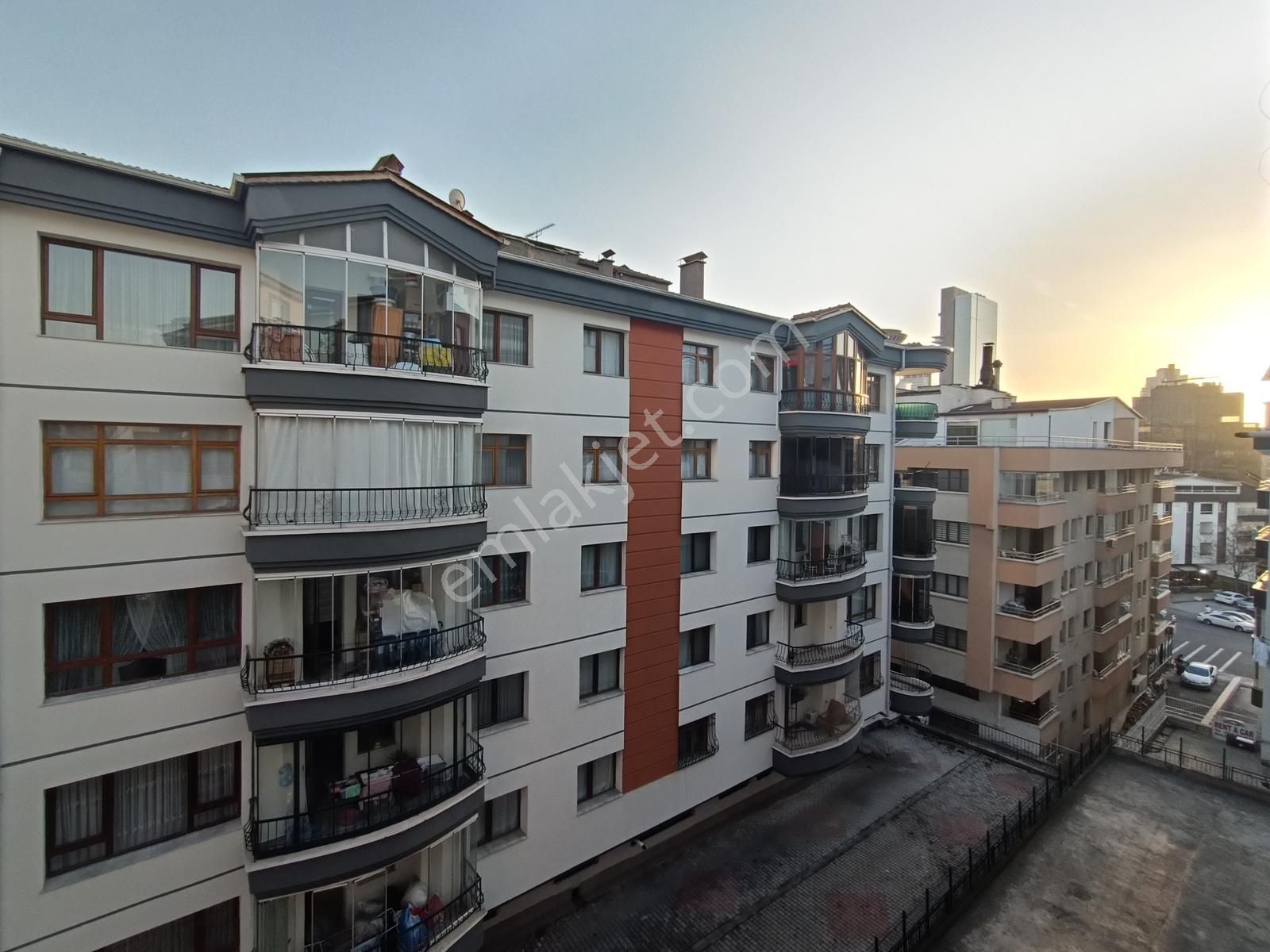 Emaks'tan/cevizlidere Merkezde/bakımlı/temiz/kilerli/3+1 - Görsel 3