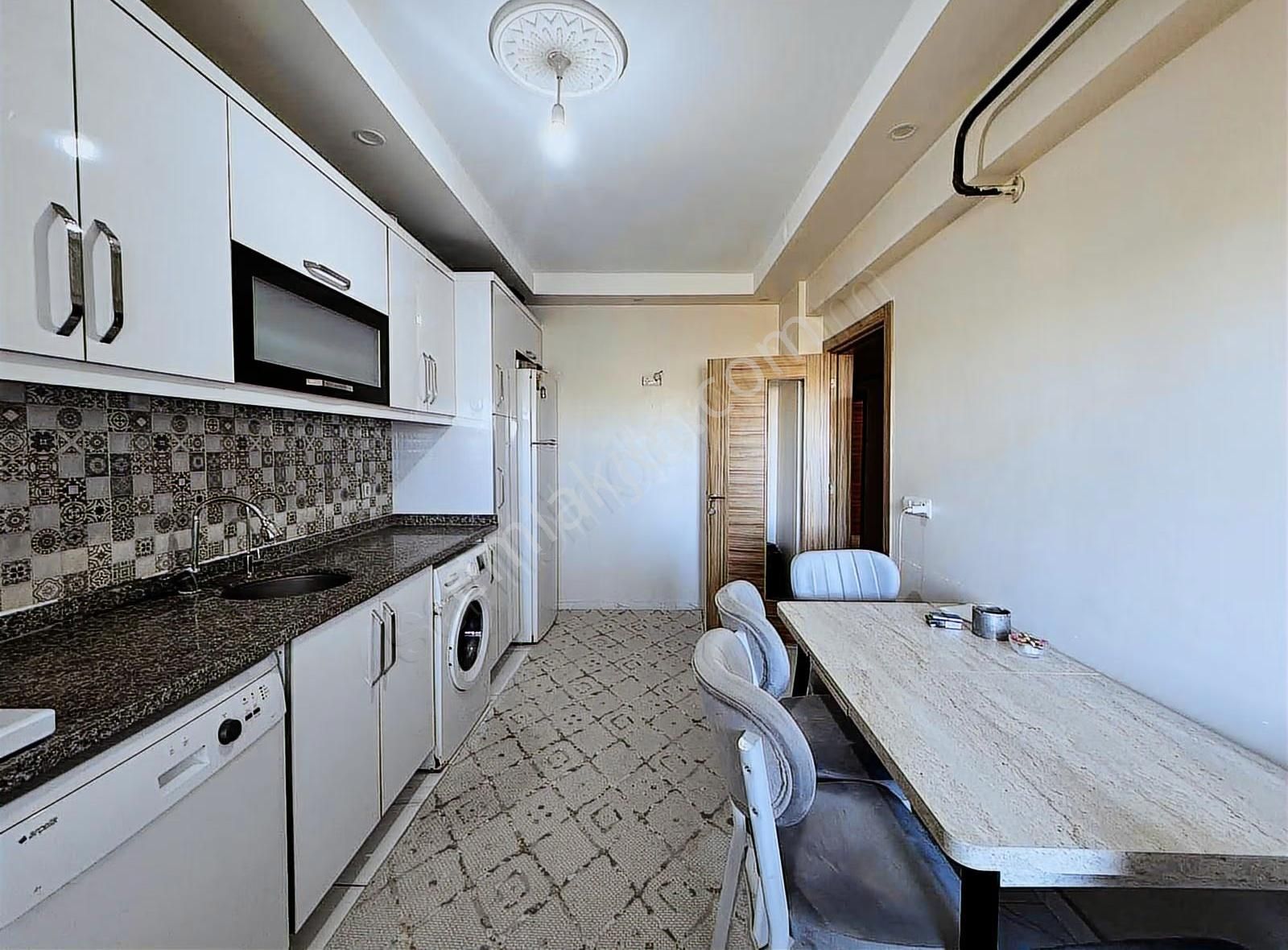Acil Kızılpınar Mahallesin De Site İçi Satılık 3+1 Daire - Görsel 6