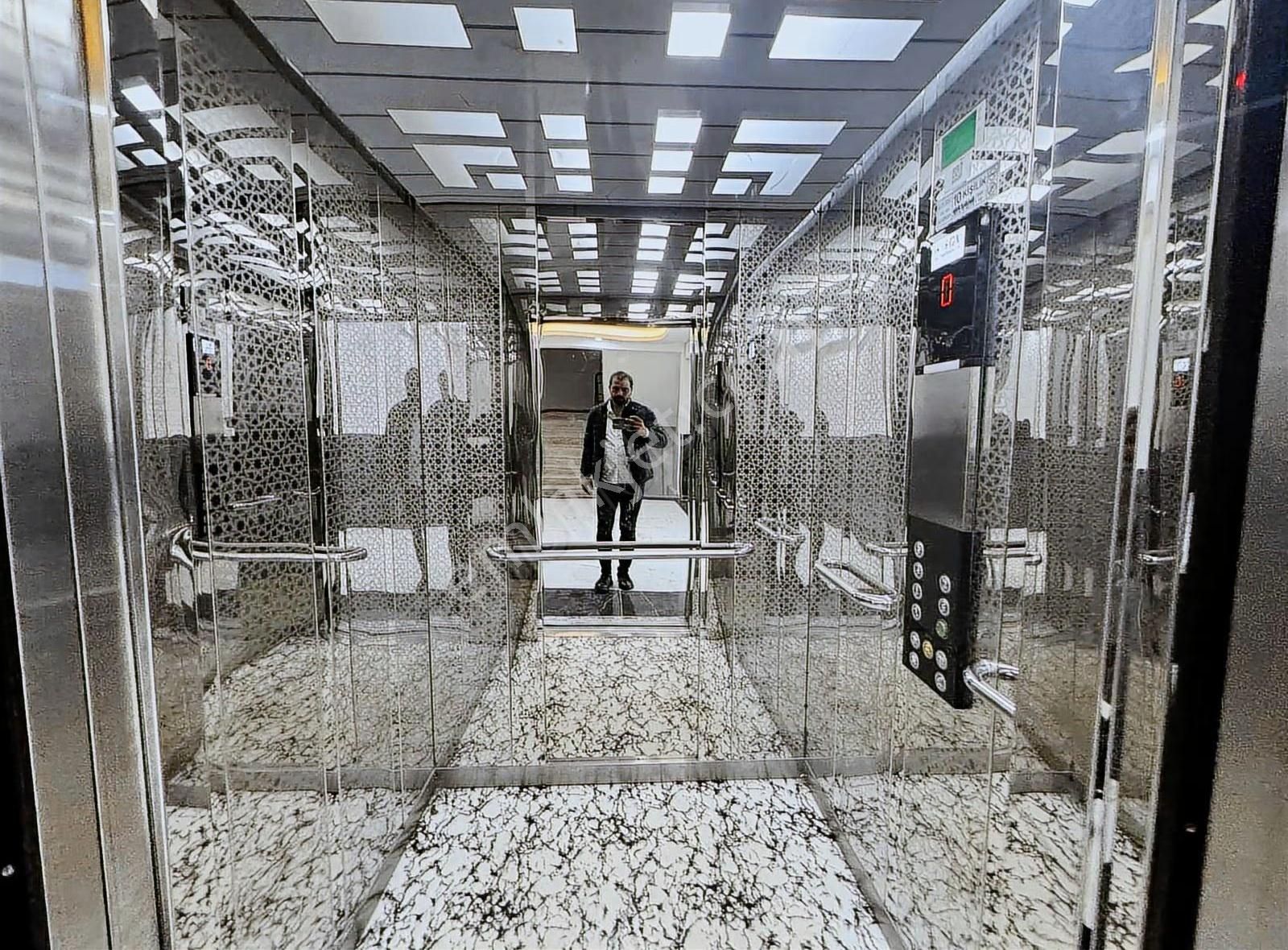 Cumhuriyet Mahallesin De Site İçerisin De Satılık 3+1 - Görsel 8