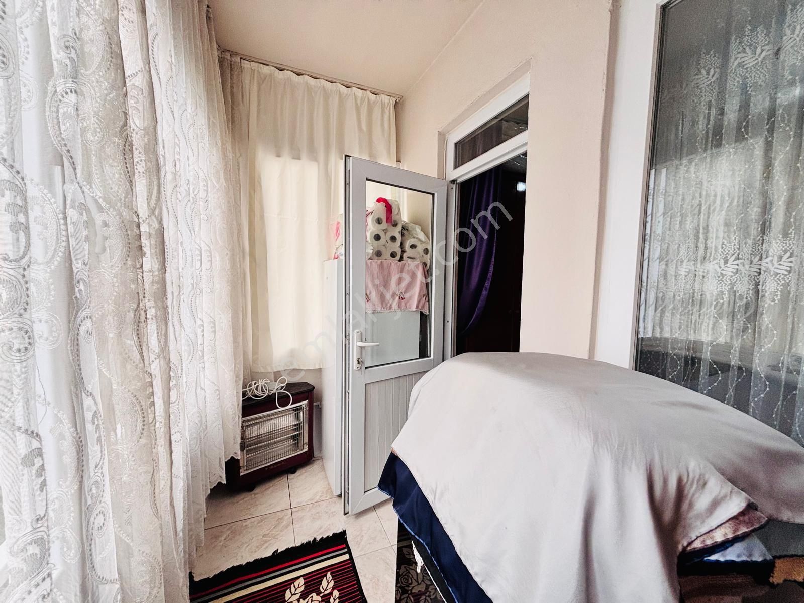 Acil Satılık 2+1 Daire – Güller Pınarı / Yalı Taksi Civarı - Görsel 9