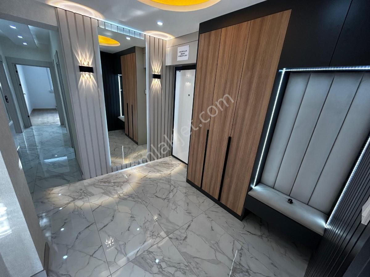 Sincan Pınarbaşı Mah 3+1 Lüx Yapılı Ara Katta Bağımsız Daire - Görsel 23