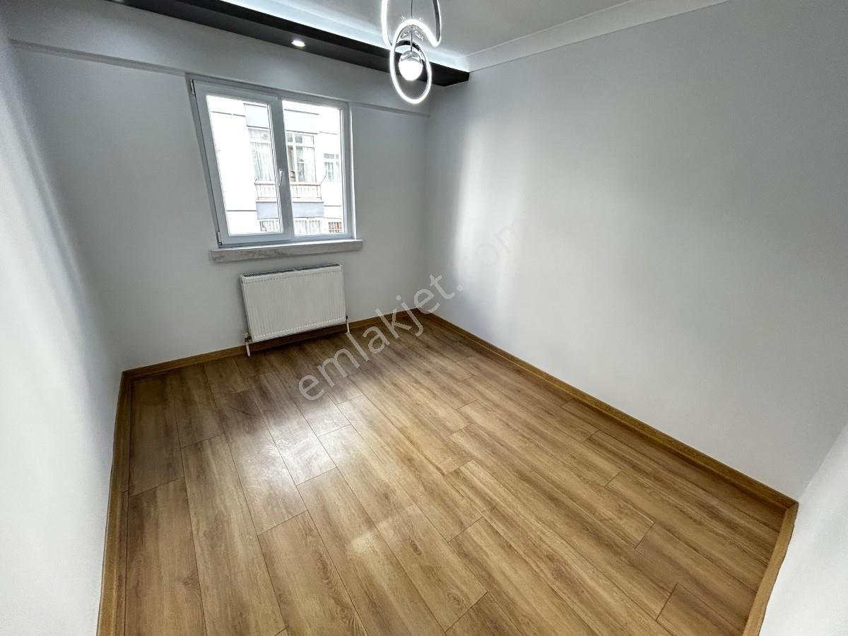 Sincan Pınarbaşı Mah 3+1 Lüx Yapılı Ara Katta Bağımsız Daire - Görsel 16