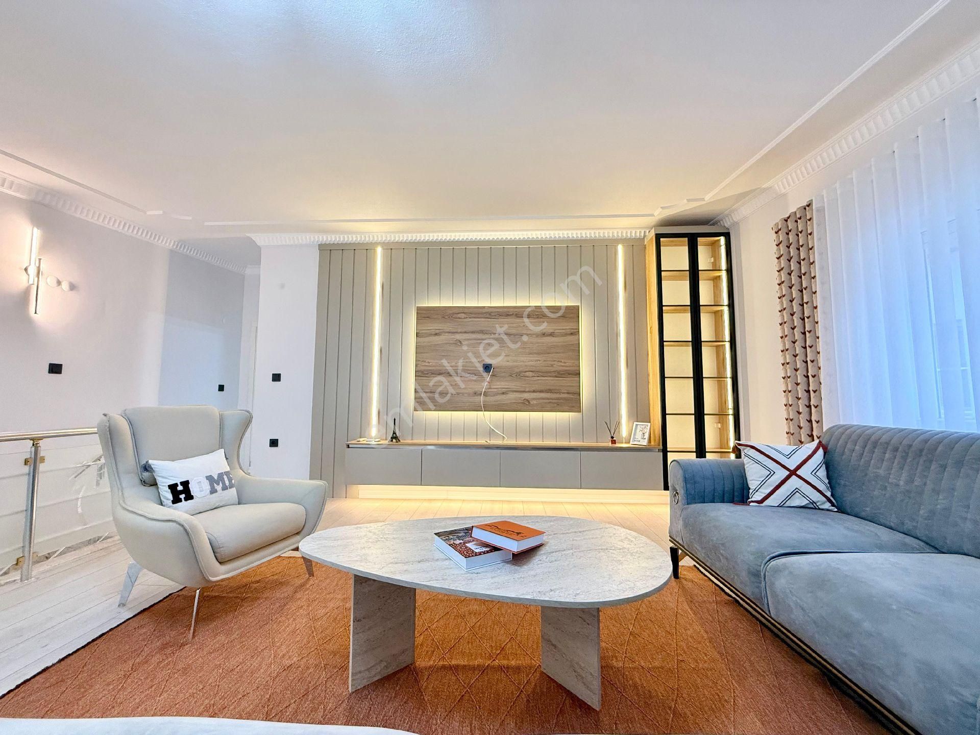 Didim Efeler'de Full Eşyalı, Havuzlu Sitede Lüks Satılık 3+1 Dubleks - Görsel 3