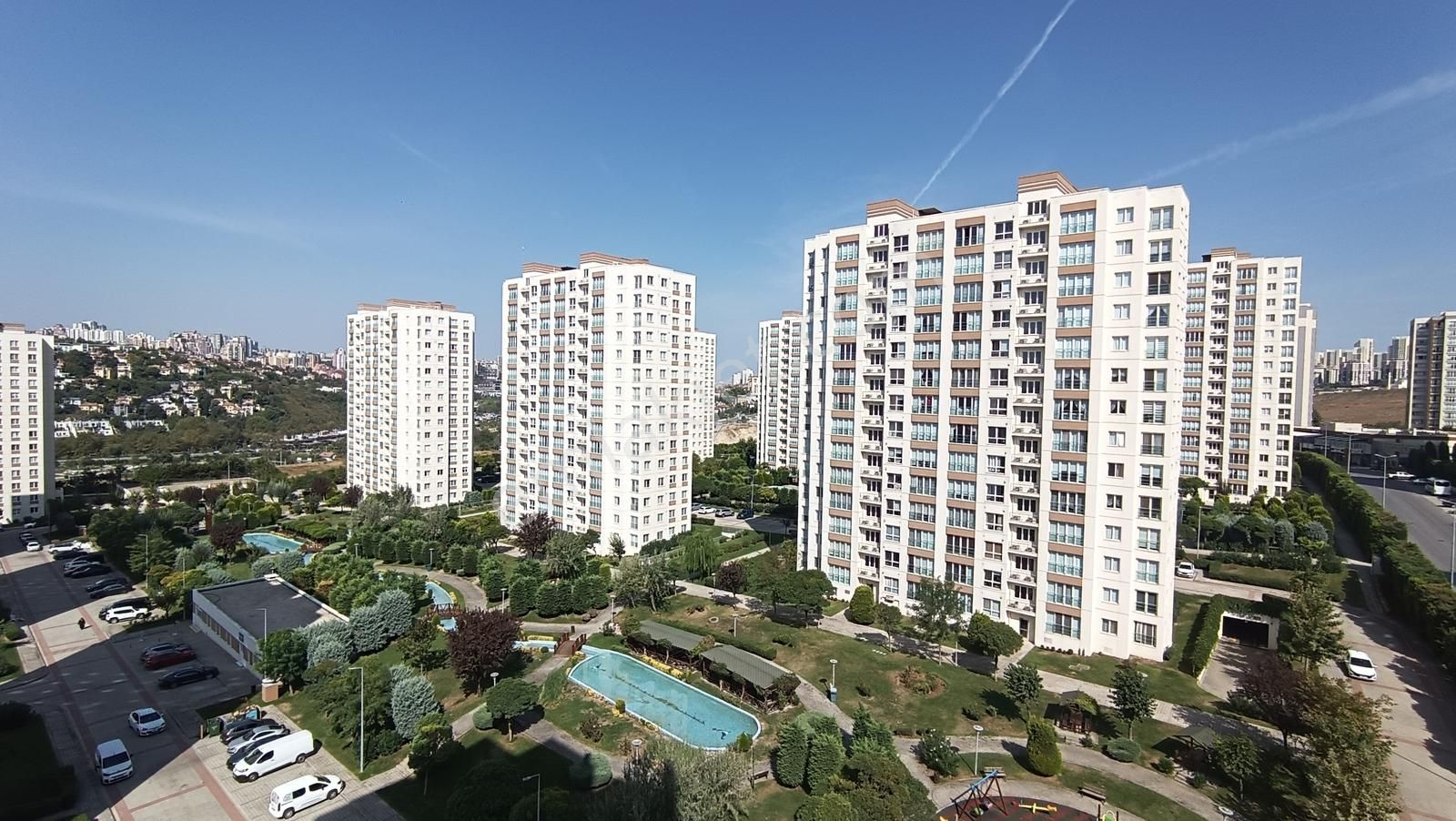 Bizimevler 1 Geniş Tadilatlı Göl Manzaralı 3+1 Satılık Daire - Görsel 3