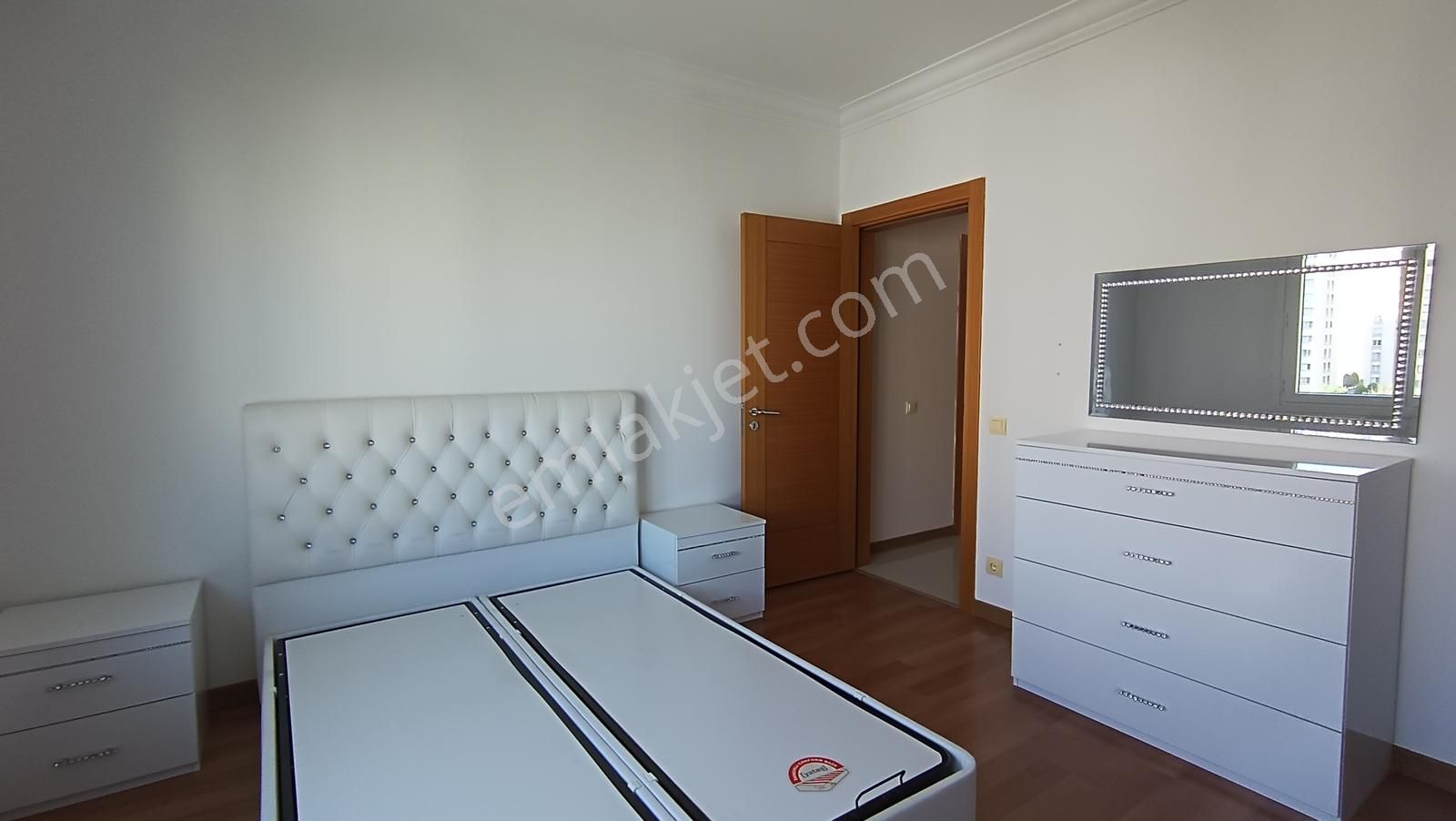 Bizimevler 1 Geniş Tadilatlı Göl Manzaralı 3+1 Satılık Daire - Görsel 24