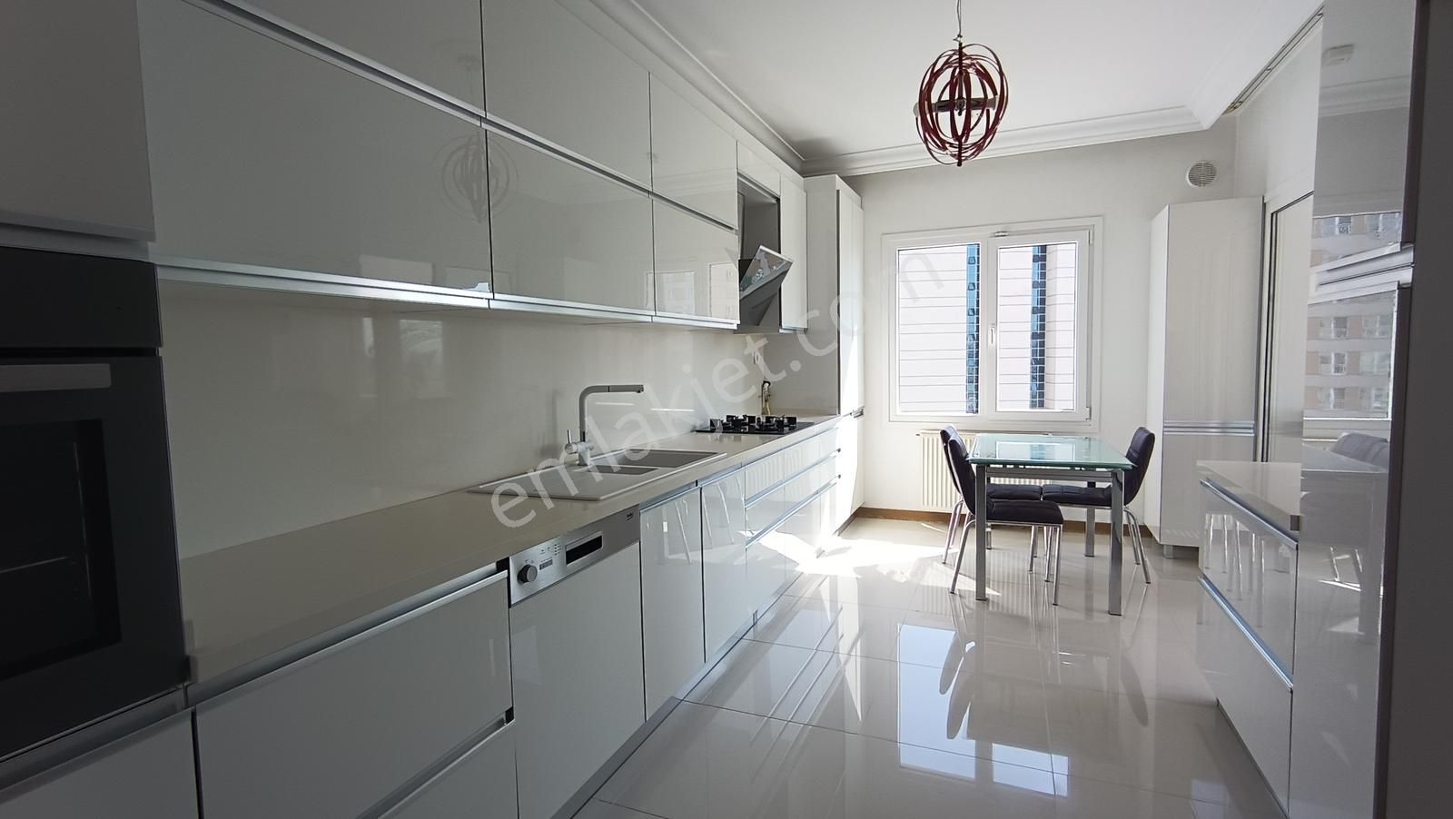 Bizimevler 1 Geniş Tadilatlı Göl Manzaralı 3+1 Satılık Daire - Görsel 19