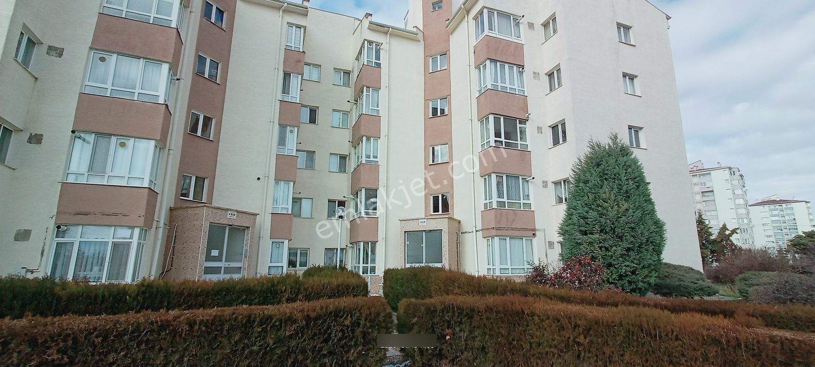 75. Yıl Mah. Site İçi Üç Cephe Arakat Kiralık 2+1 Daire