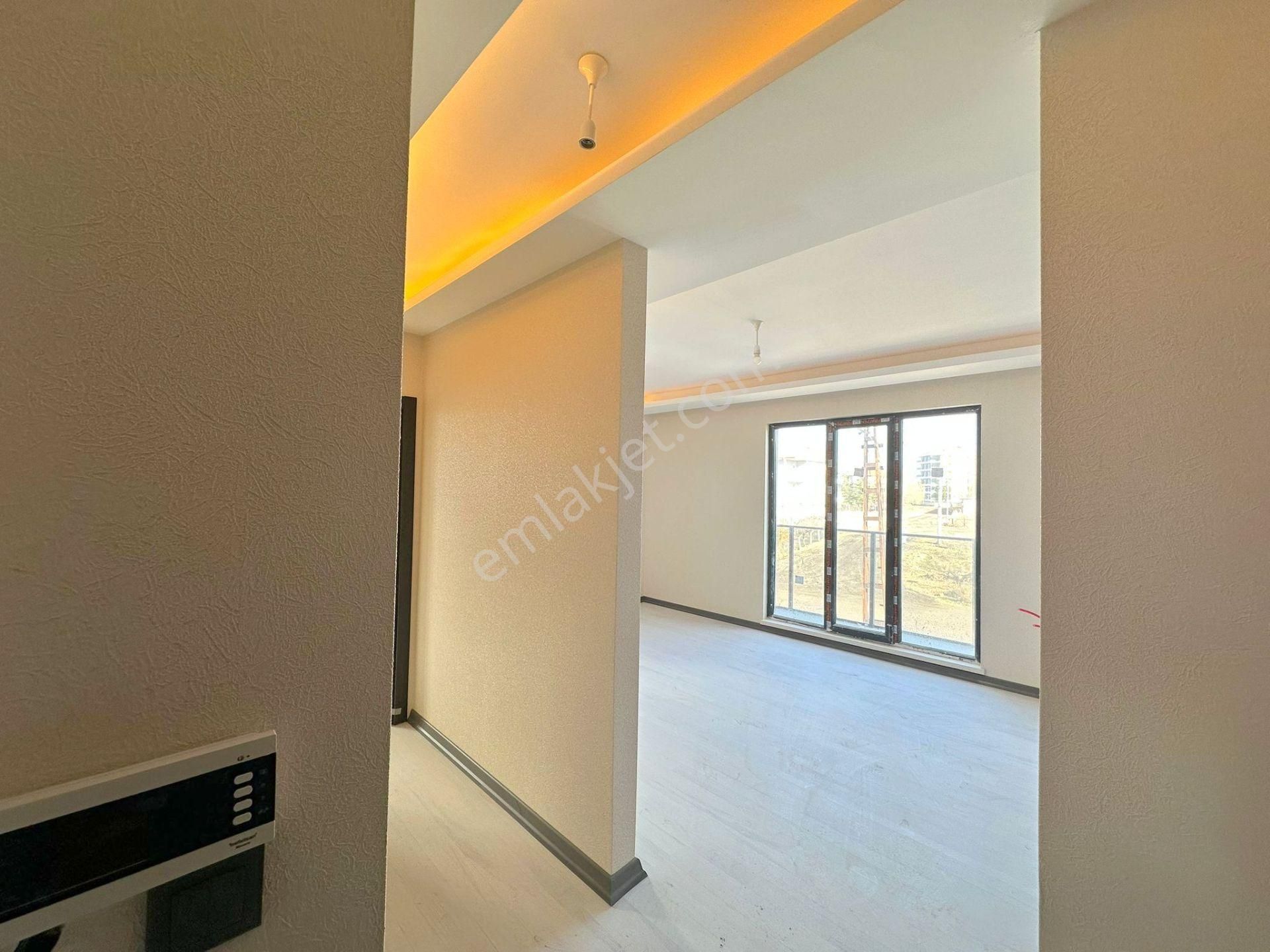 Şafak'tan Esenboğa'da Cadde Üzeri 1+1 Ultra Lüks Yerden Isıtmalı - Görsel 24