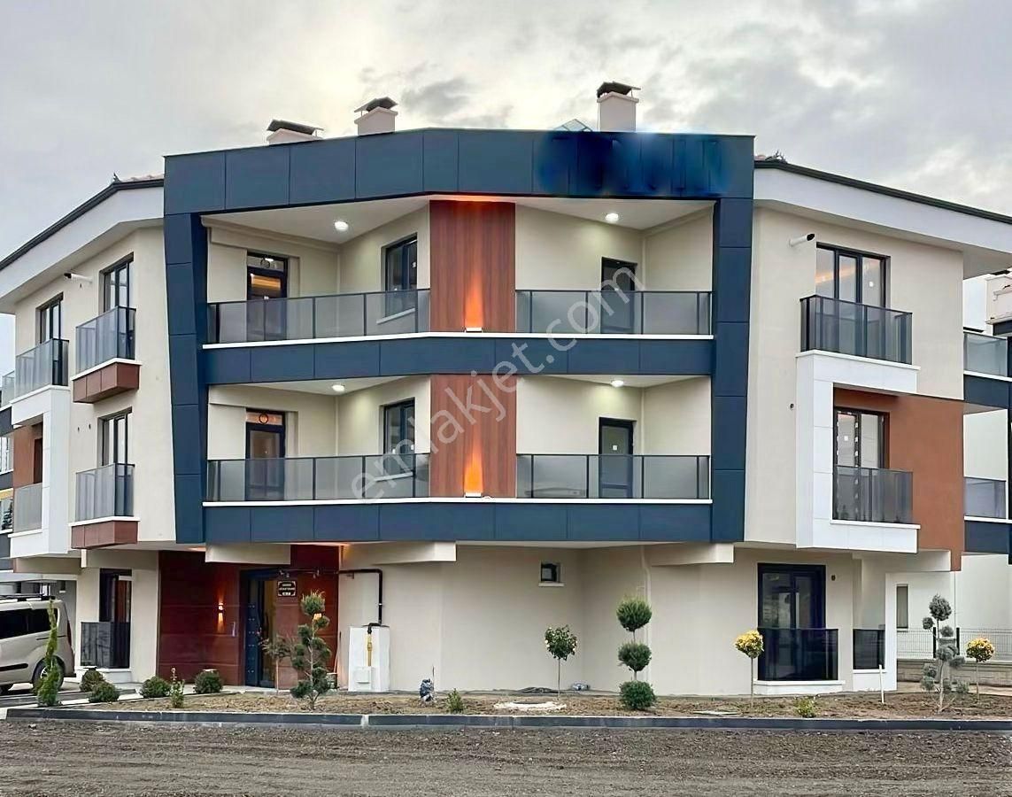 Şafak'tan Esenboğa'da Cadde Üzeri 1+1 Ultra Lüks Yerden Isıtmalı - Görsel 14