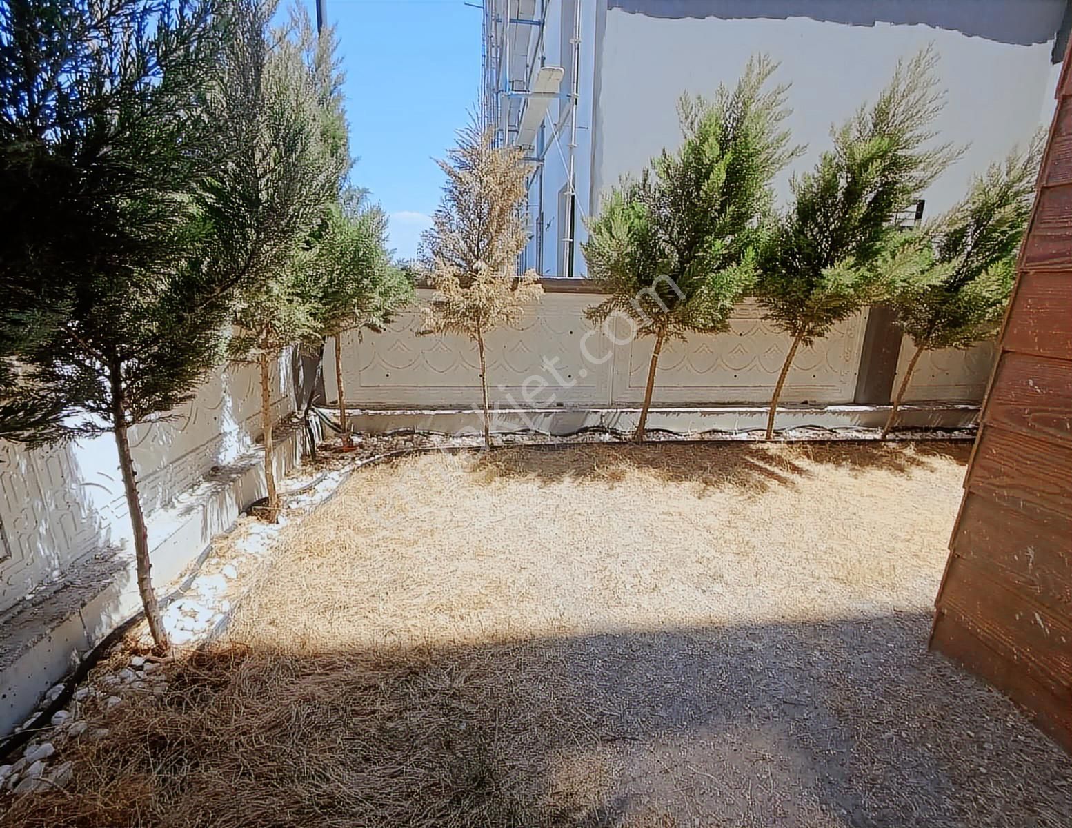 Seyrek'te 1+1 Full Eşyalı Kiralık Bahçe Katı - Görsel 8