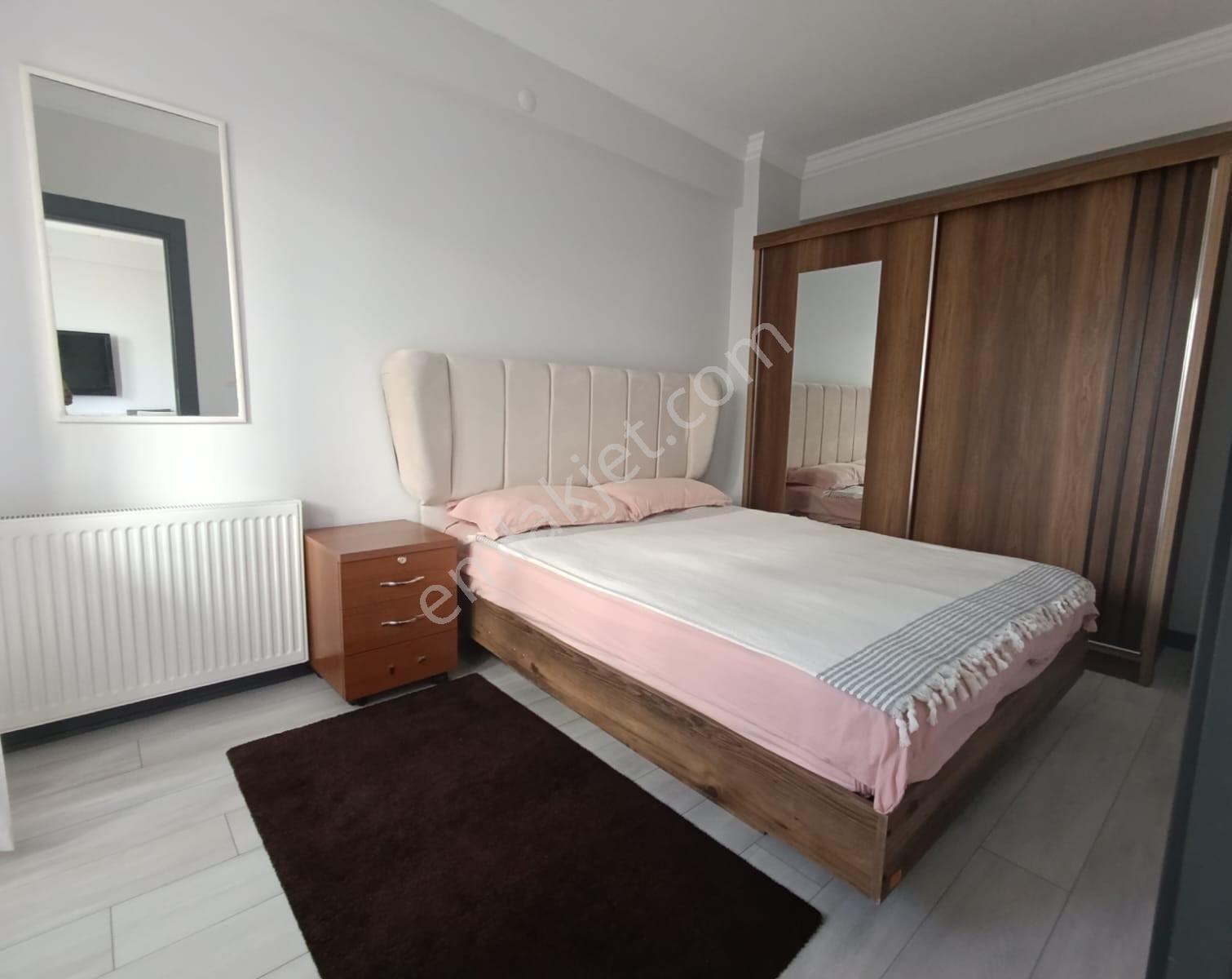 Seyrek'te 1+1 Full Eşyalı Kiralık Bahçe Katı - Görsel 2