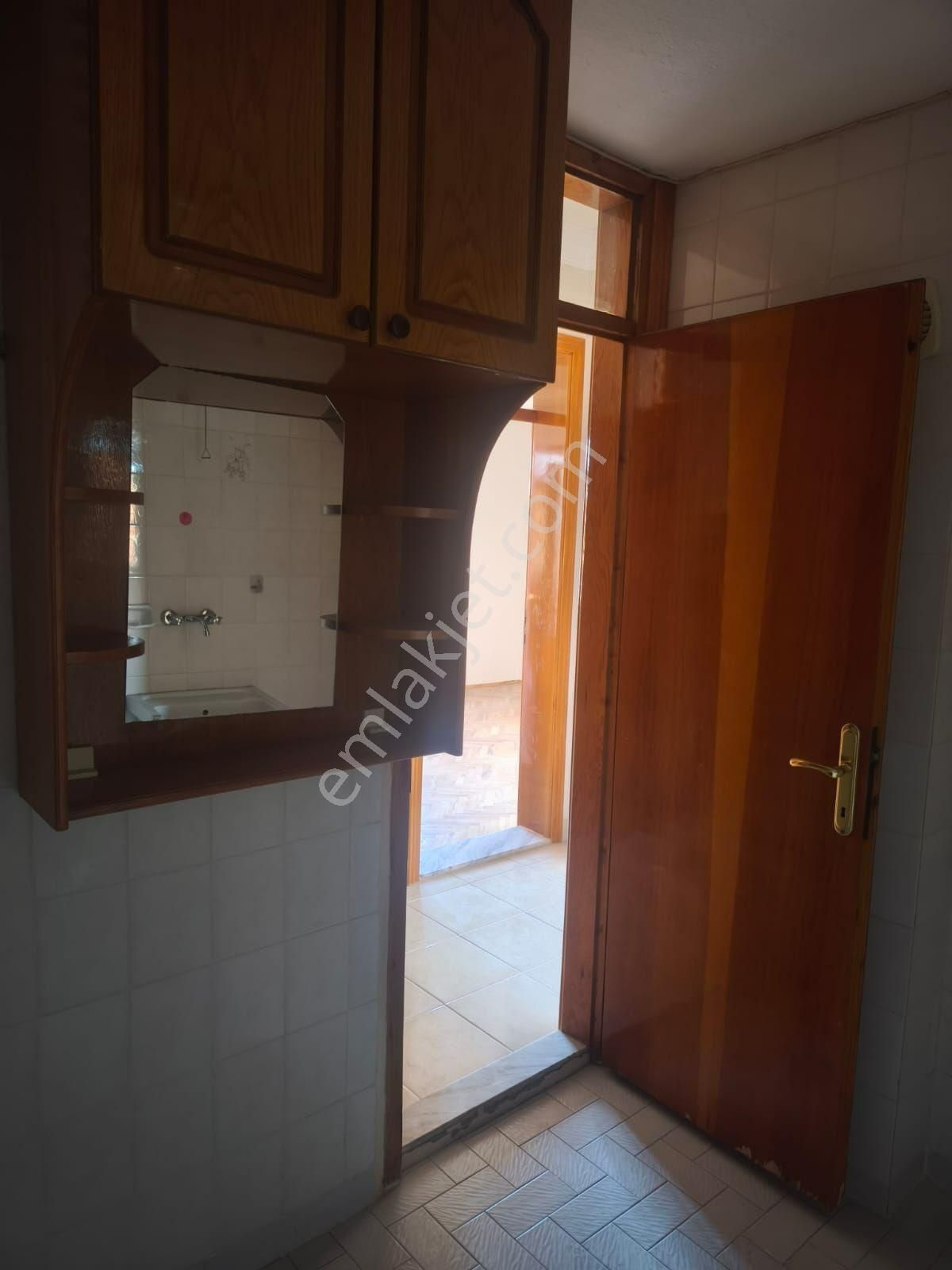 İl Jandarma Karşısı Satılık 3+1 - Görsel 2