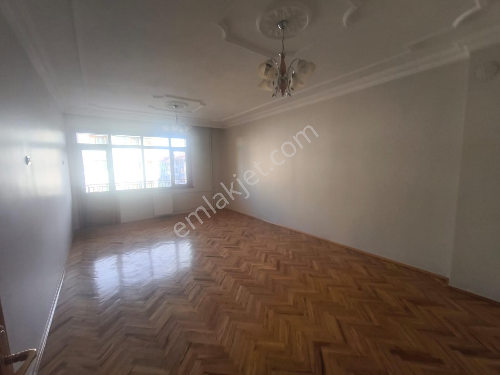 İl Jandarma Karşısı Satılık 3+1 - Görsel 6