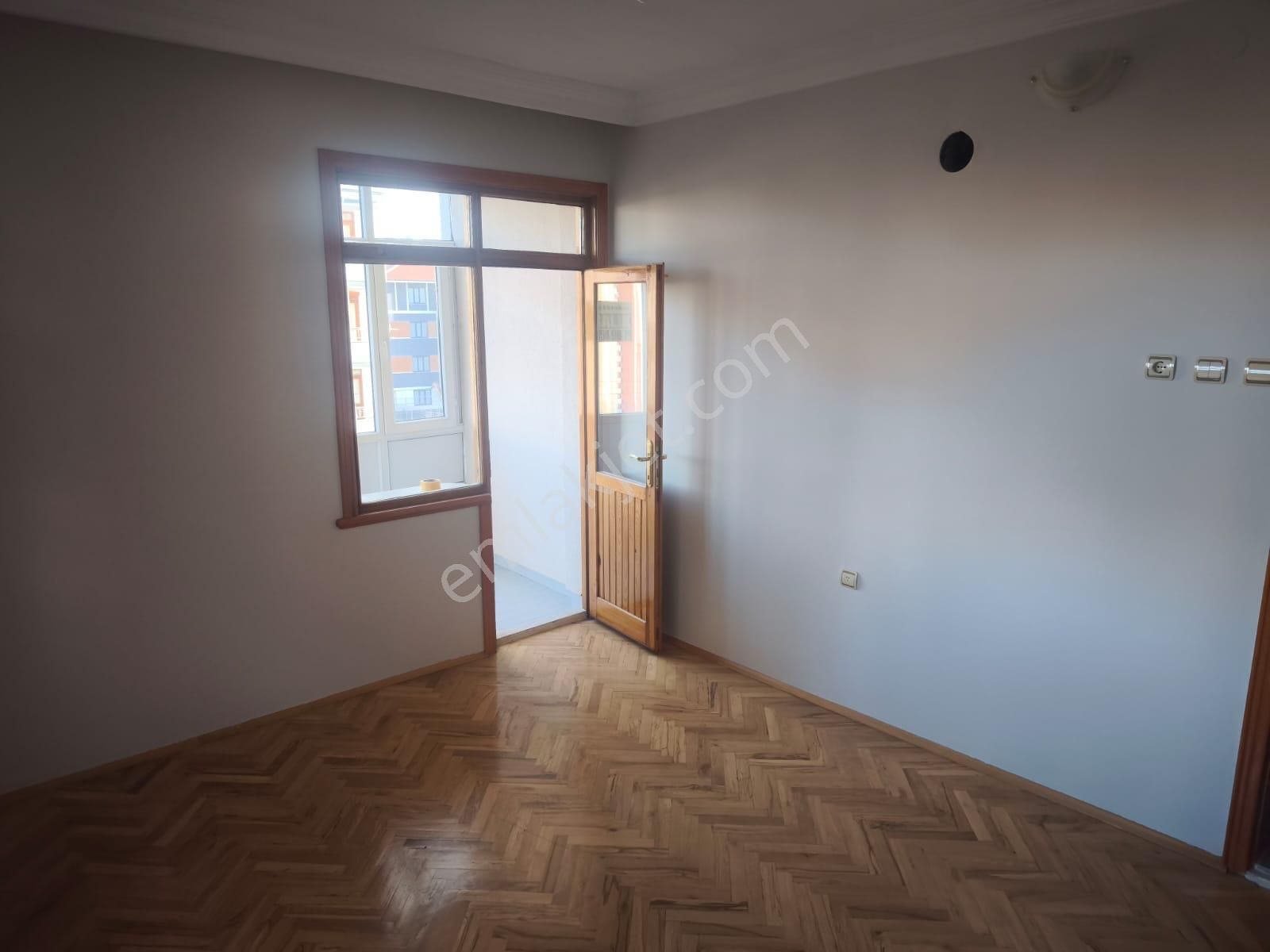 İl Jandarma Karşısı Satılık 3+1 - Görsel 9