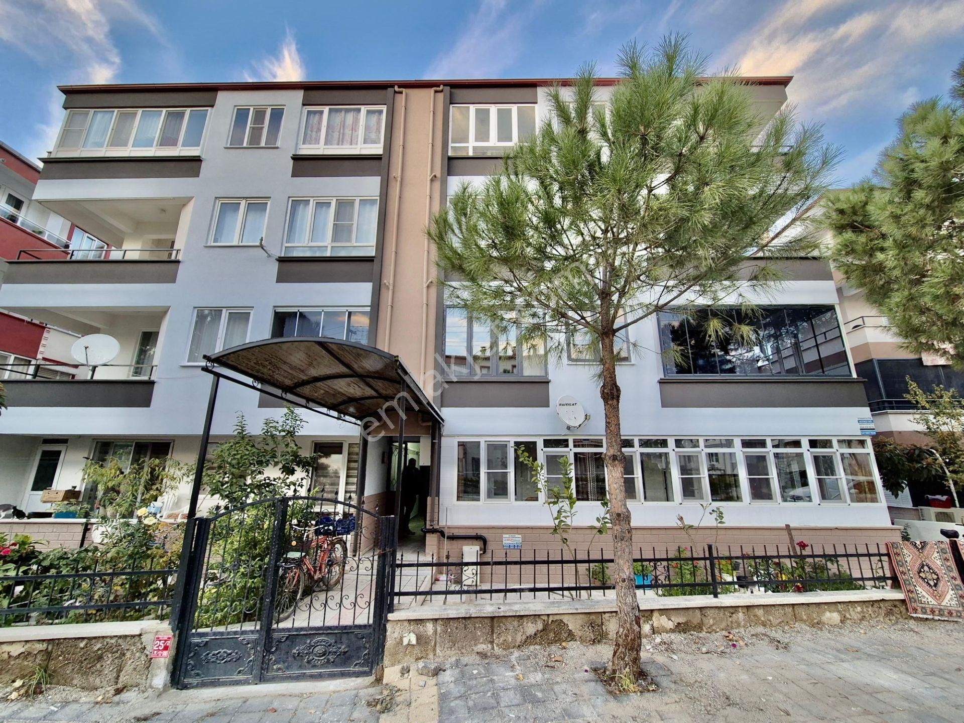 ▓karabuluttan▓göz Alıcı Tasarımı İle & Ön Cephe Ultralüx 2+1 Satılık Daire - Görsel 13