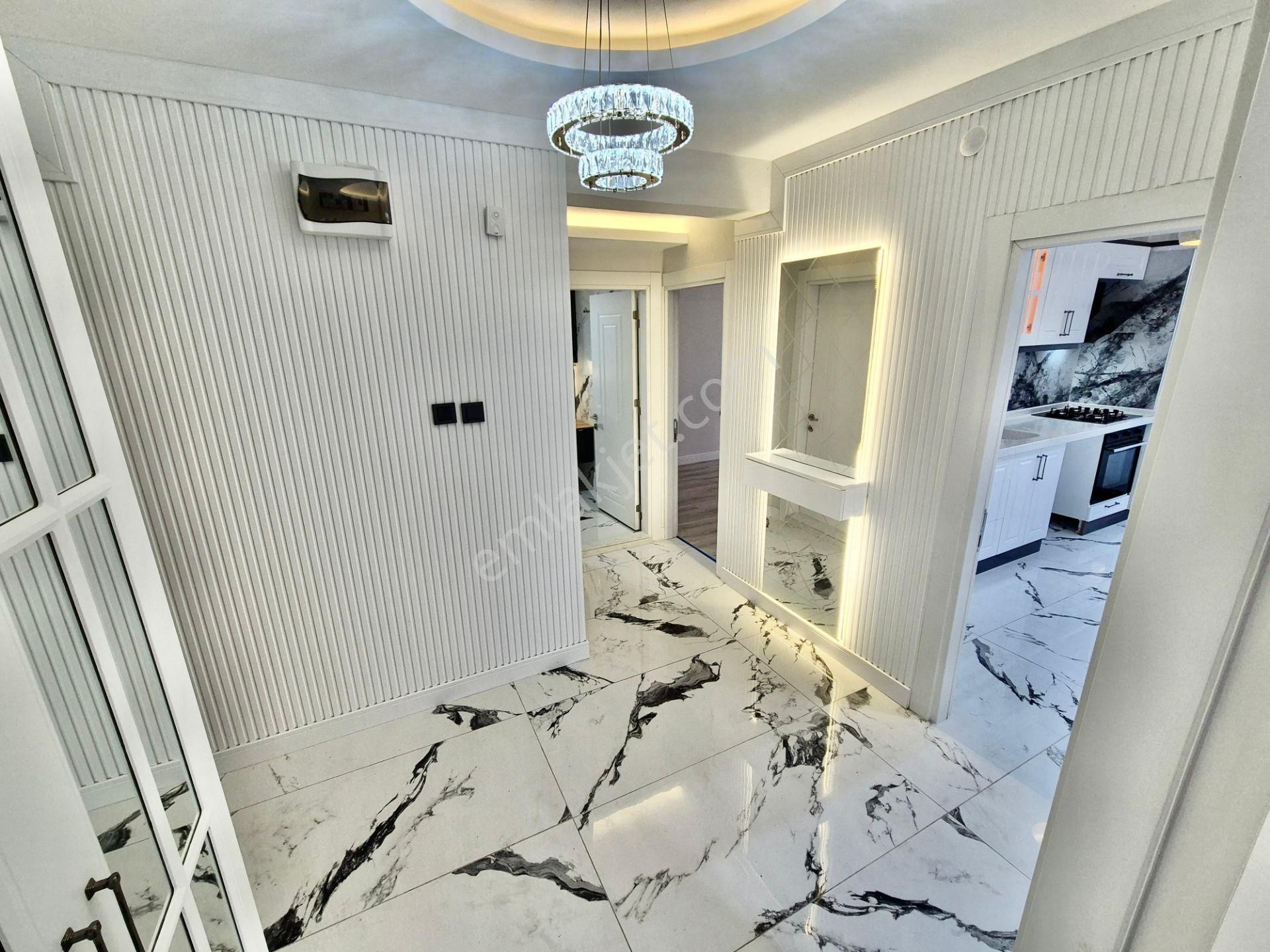 ▓karabuluttan▓göz Alıcı Tasarımı İle & Ön Cephe Ultralüx 2+1 Satılık Daire - Görsel 17