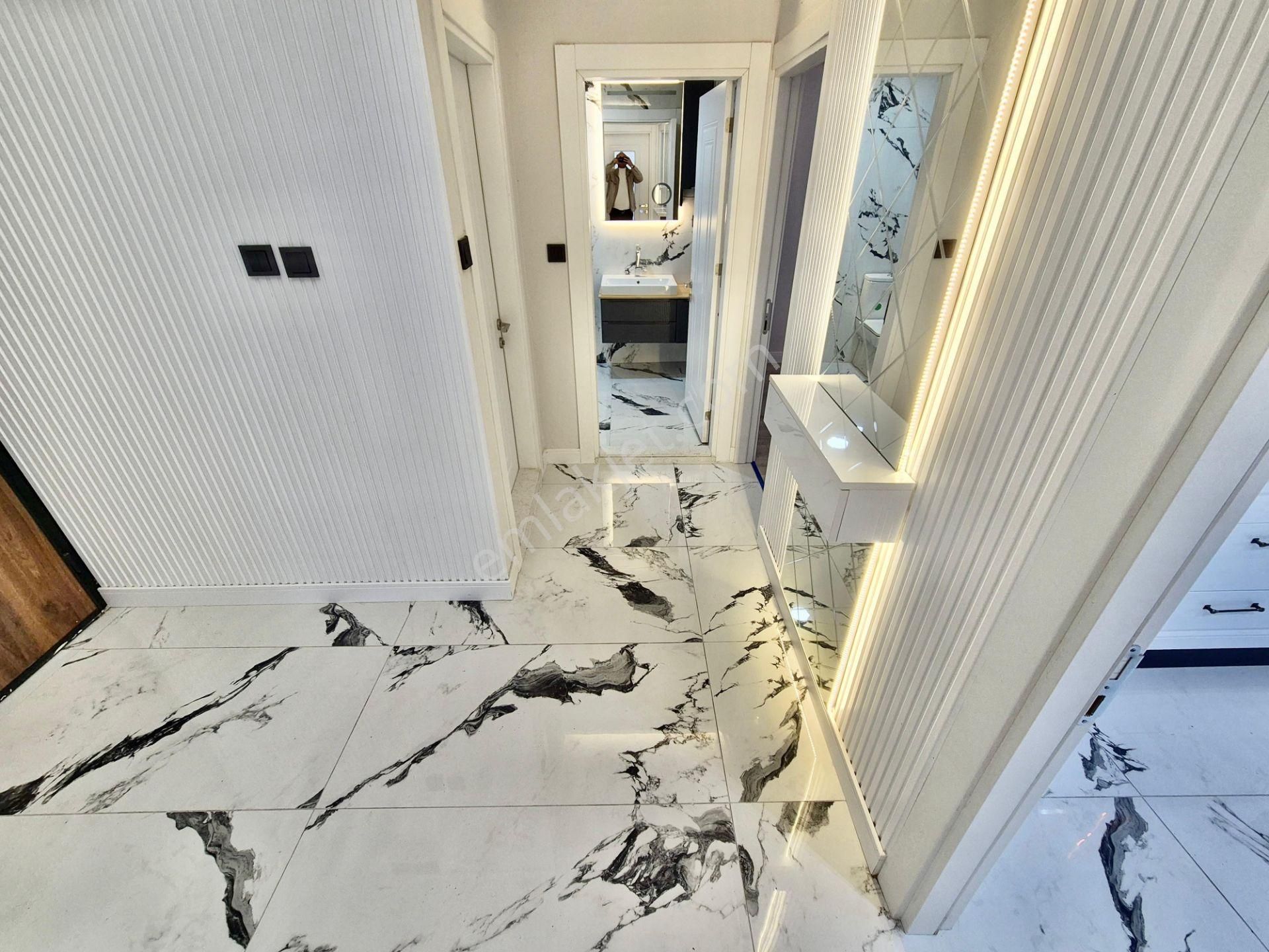 ▓karabuluttan▓göz Alıcı Tasarımı İle & Ön Cephe Ultralüx 2+1 Satılık Daire - Görsel 33