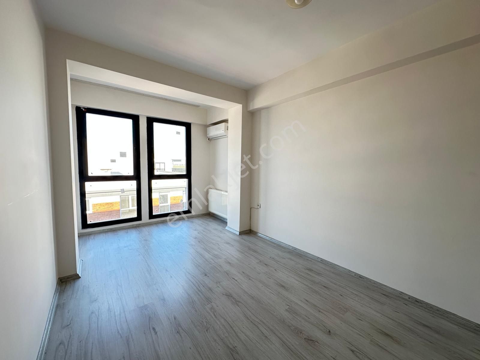 Seyrek'te 1+1 Kiralık Dubleks Temiz Daire - Görsel 15