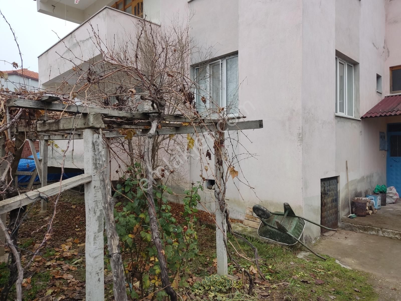 Güzel Konumda Müstakil Ev - Görsel 6