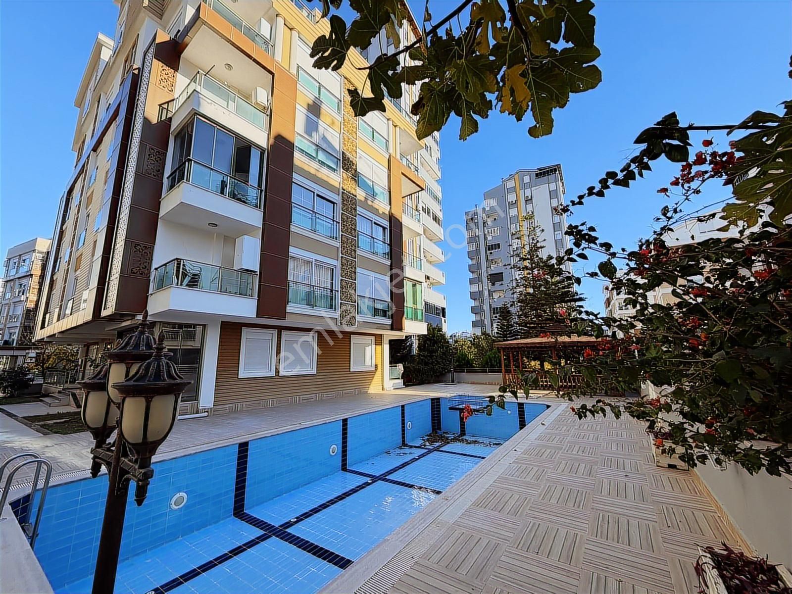 Konyaaltı Hurma Mahallesi Eşyalı Kiralık 3+1 Dubleks Daire - Görsel 34